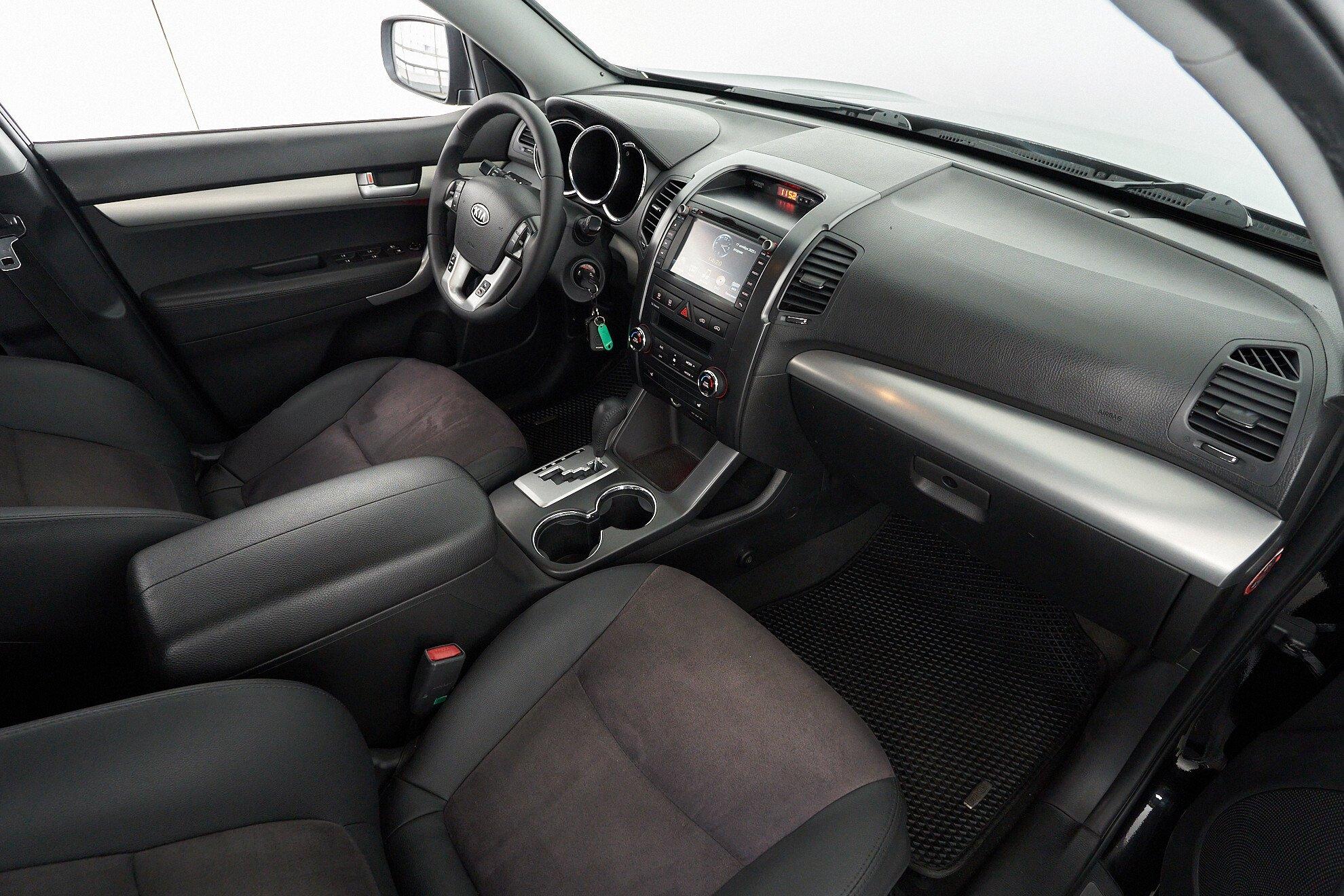 Kia Sorento 2012, черный