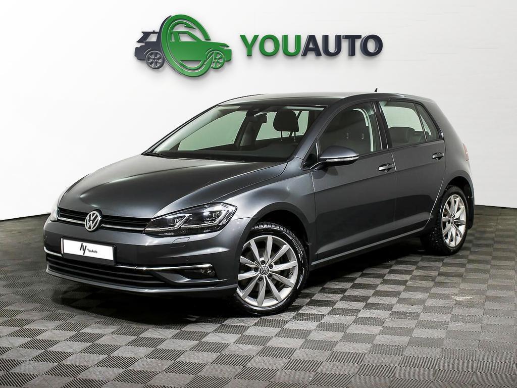 Volkswagen Golf 2019, серый
