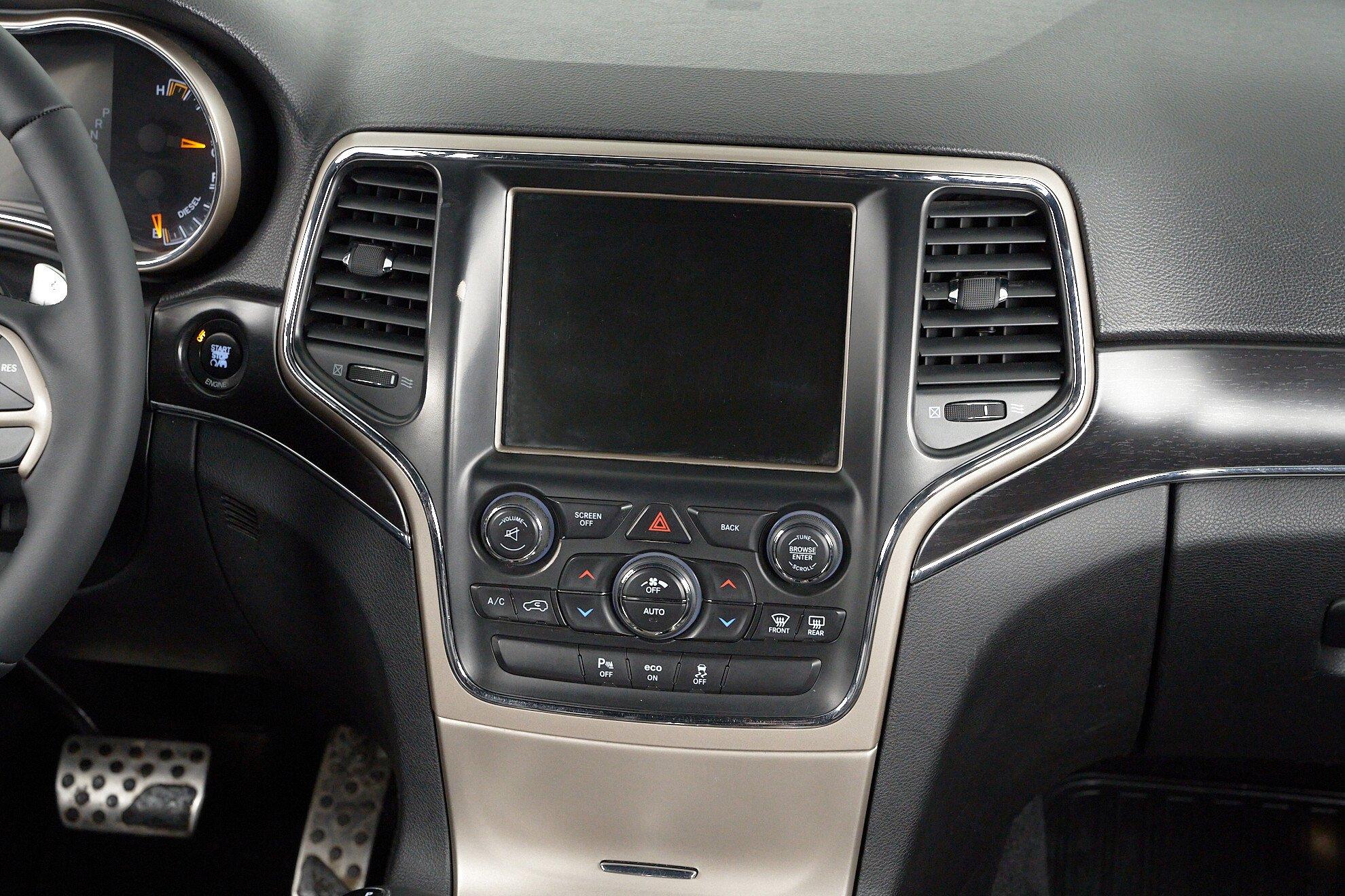 Jeep Grand Cherokee 2013, черный