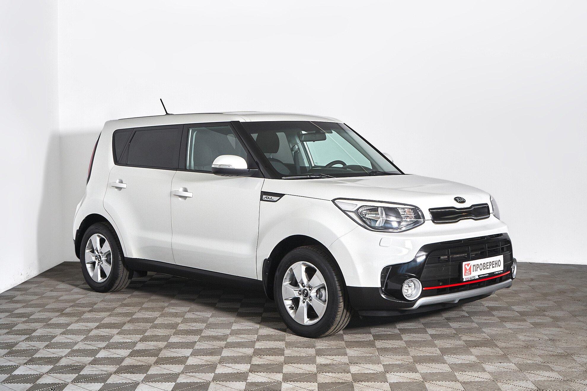 Kia Soul 2018, белый