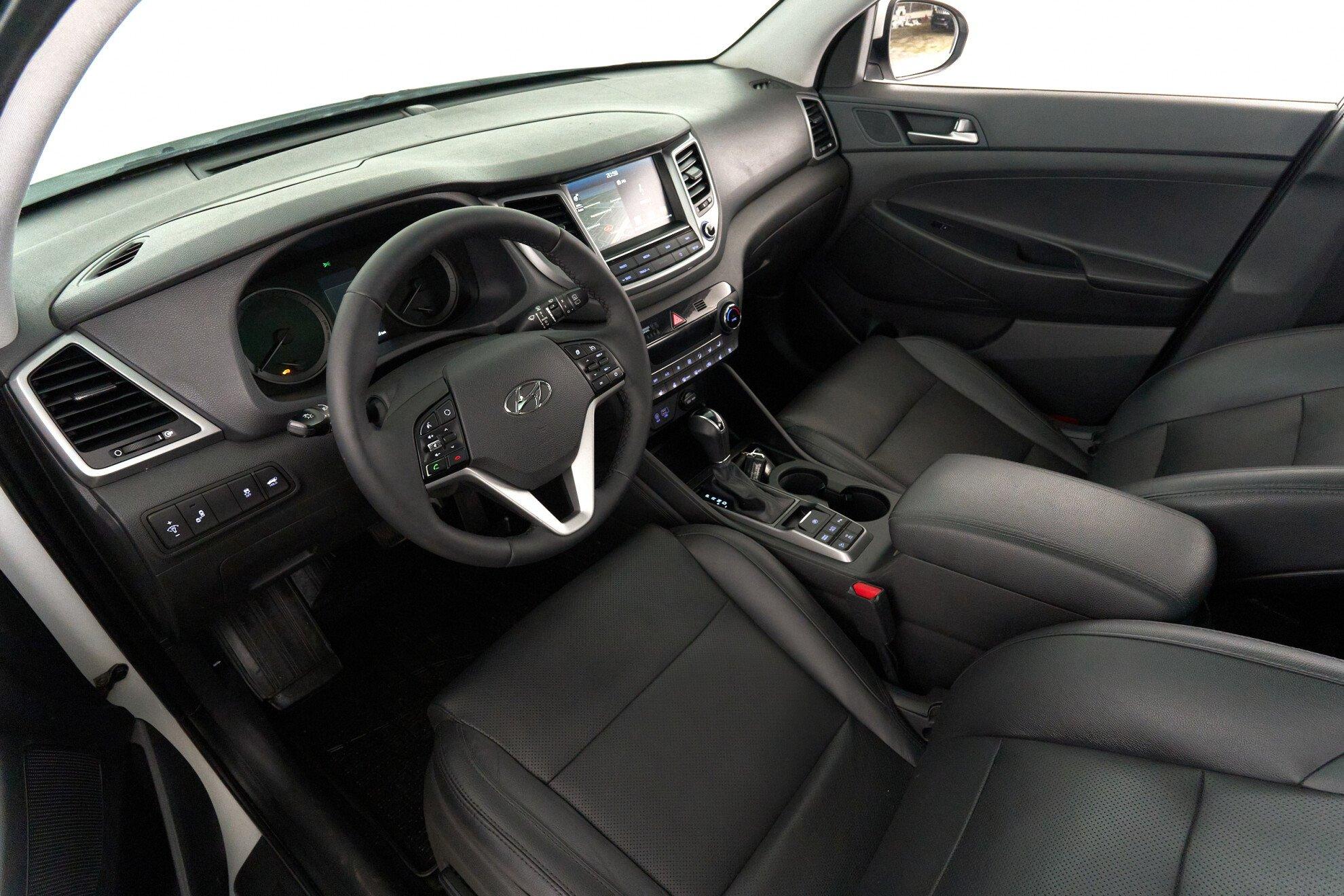 Hyundai Tucson 2018, белый