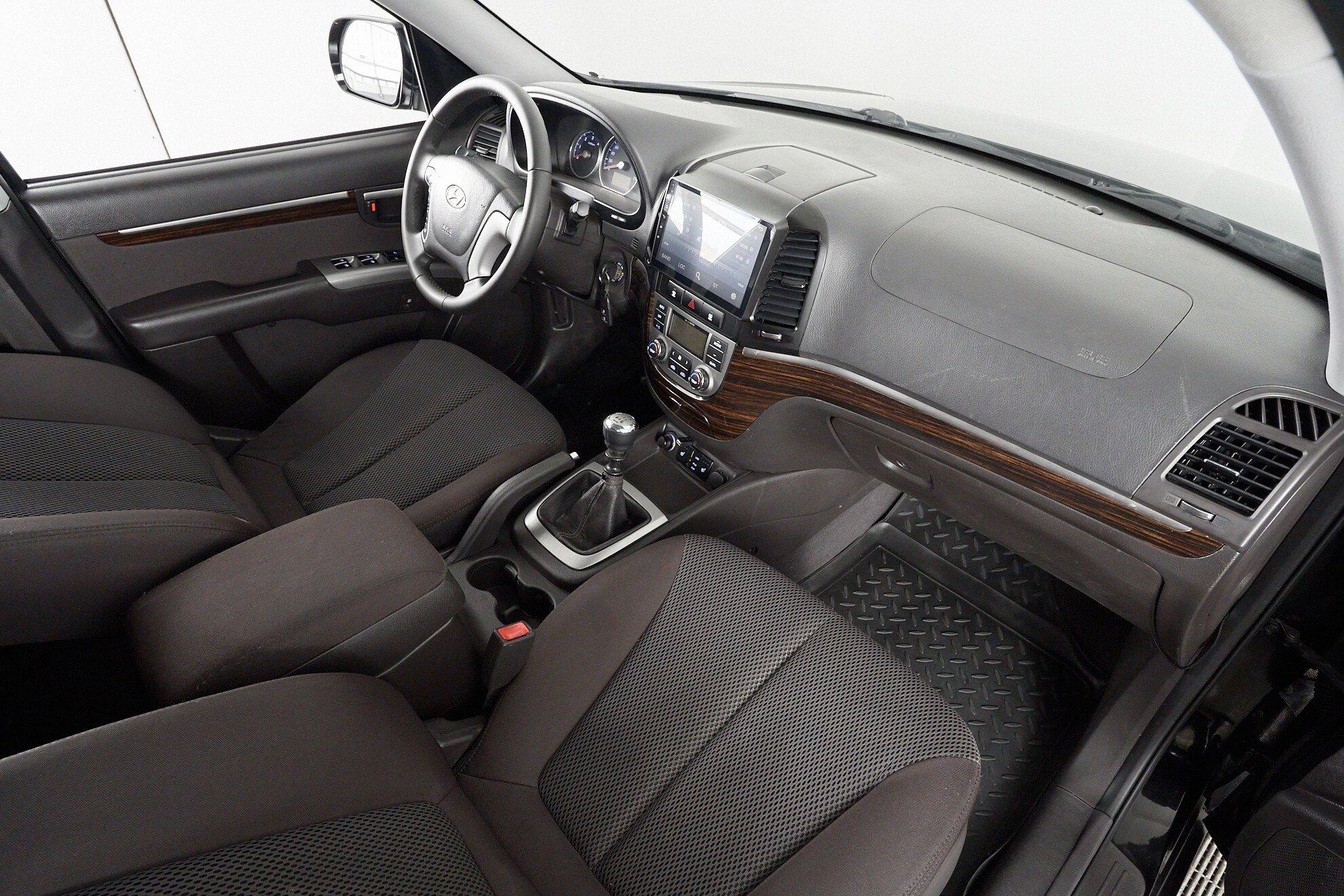 Hyundai Santa Fe 2011, черный