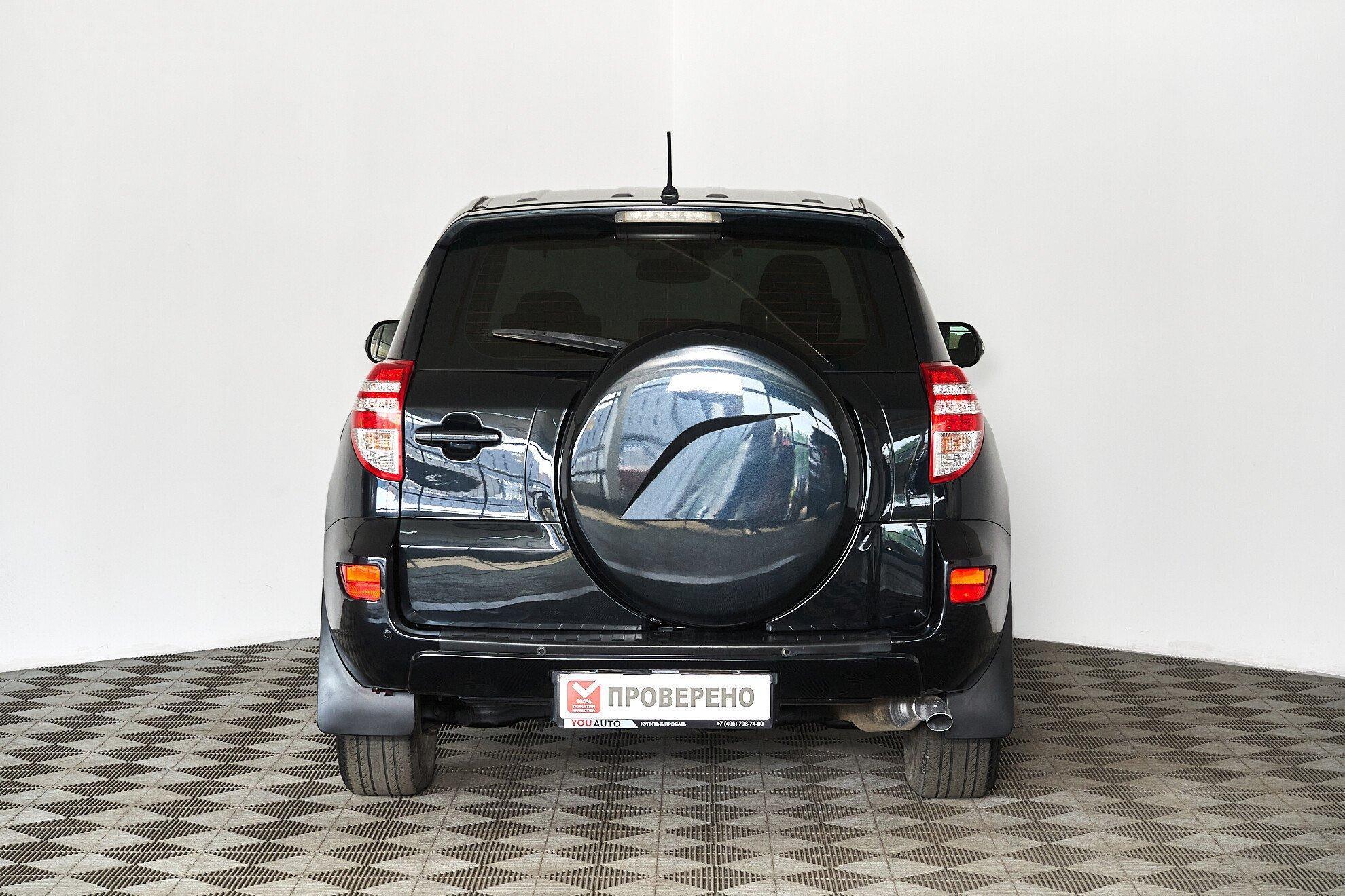 Toyota RAV4 2010, серый