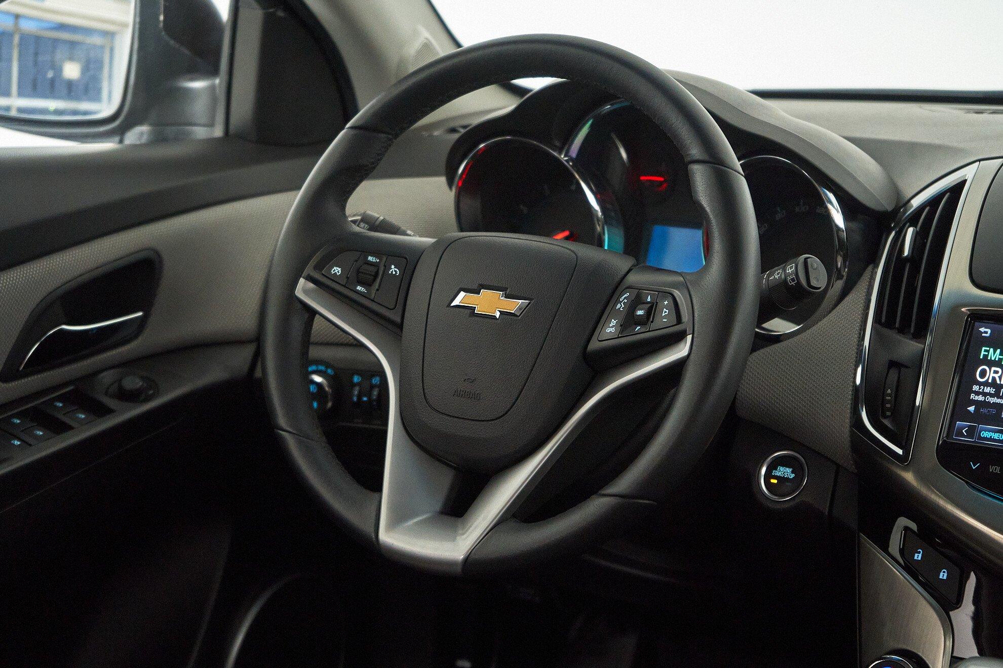 Chevrolet Cruze 2013, коричневый