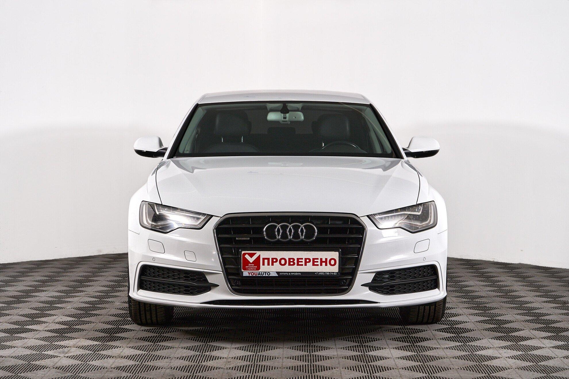 Audi A6 2012, белый