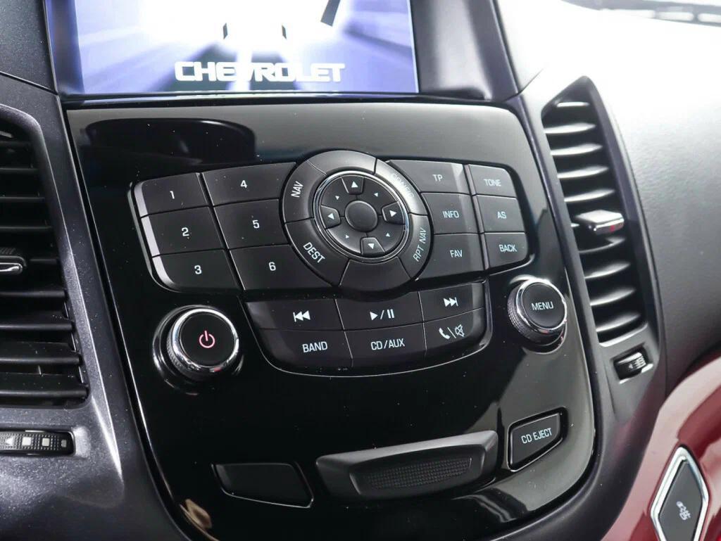 Chevrolet Orlando 2012, красный