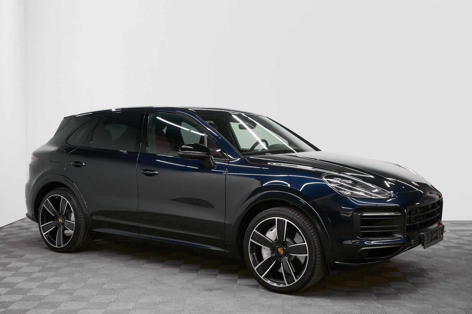 Porsche Cayenne 2019, синий