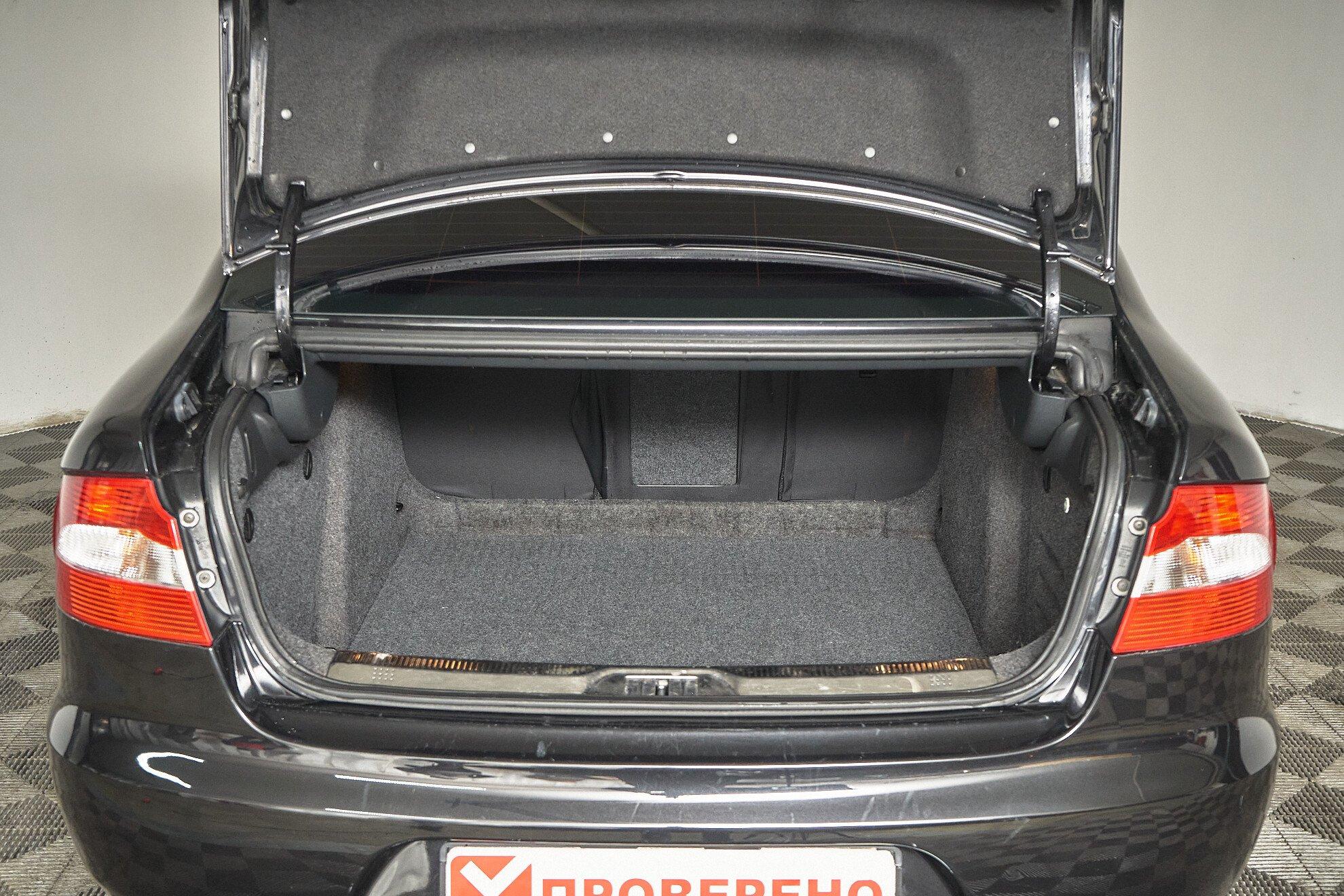 Skoda Superb 2009, черный