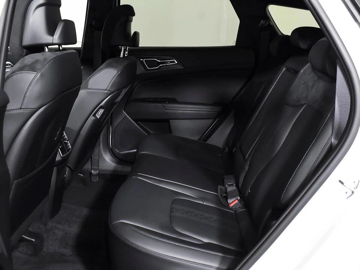 Kia Sportage 2023, белый
