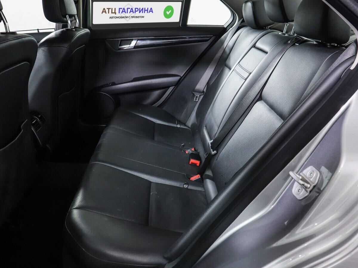 Mercedes-Benz C-Класс 2010, серый