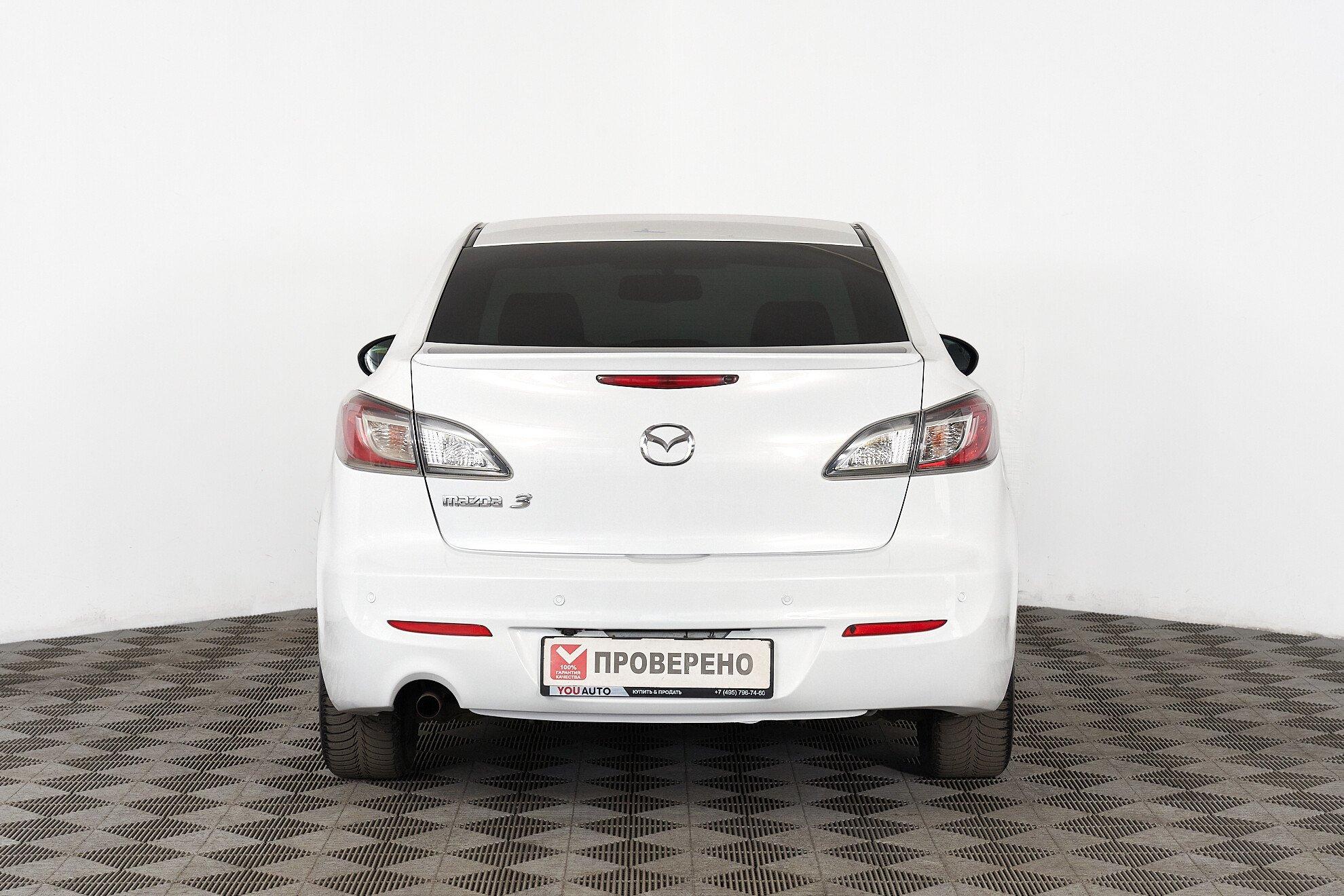 Mazda 3 2013, белый