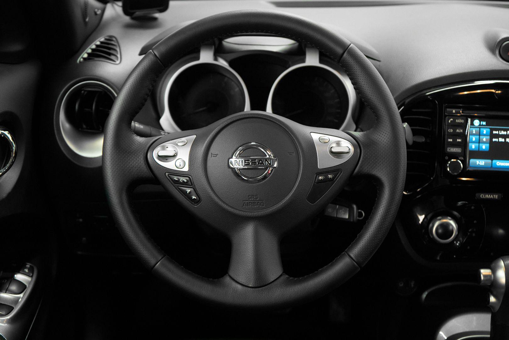 Nissan Juke 2018, черный