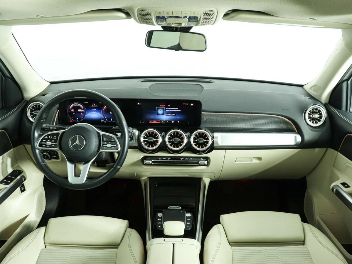 Mercedes-Benz GLB 2021, белый