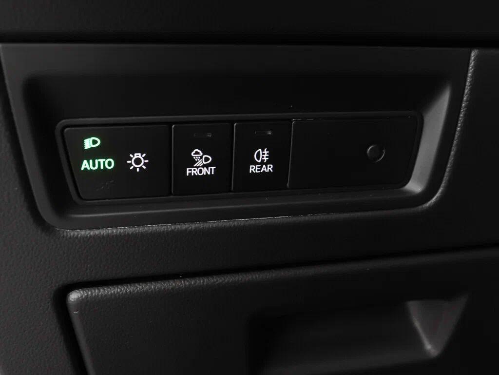 Volkswagen Touareg 2020, белый