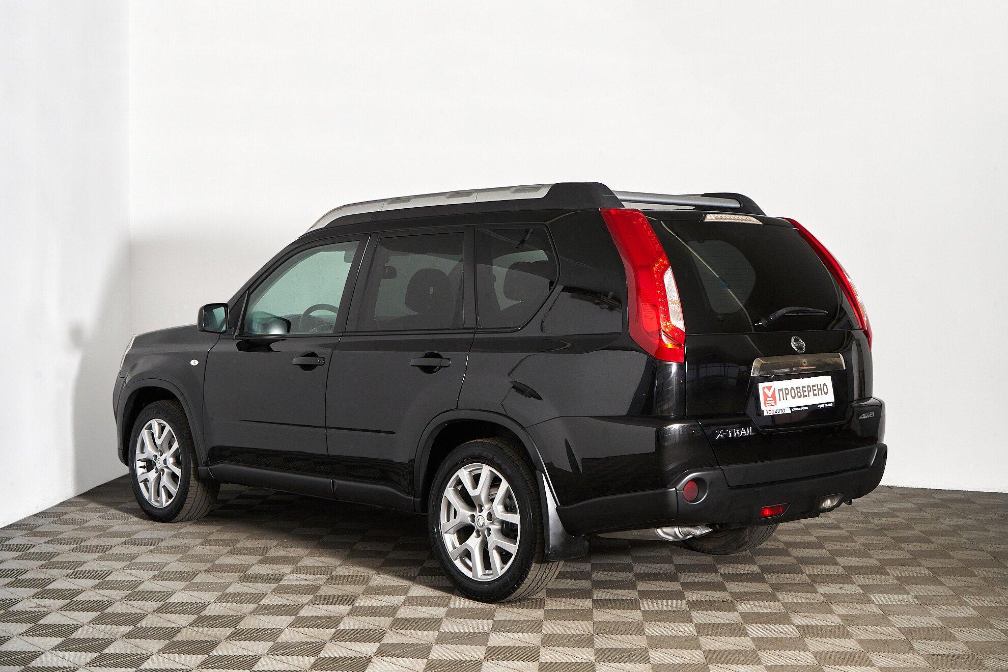 Nissan X-Trail 2011, черный
