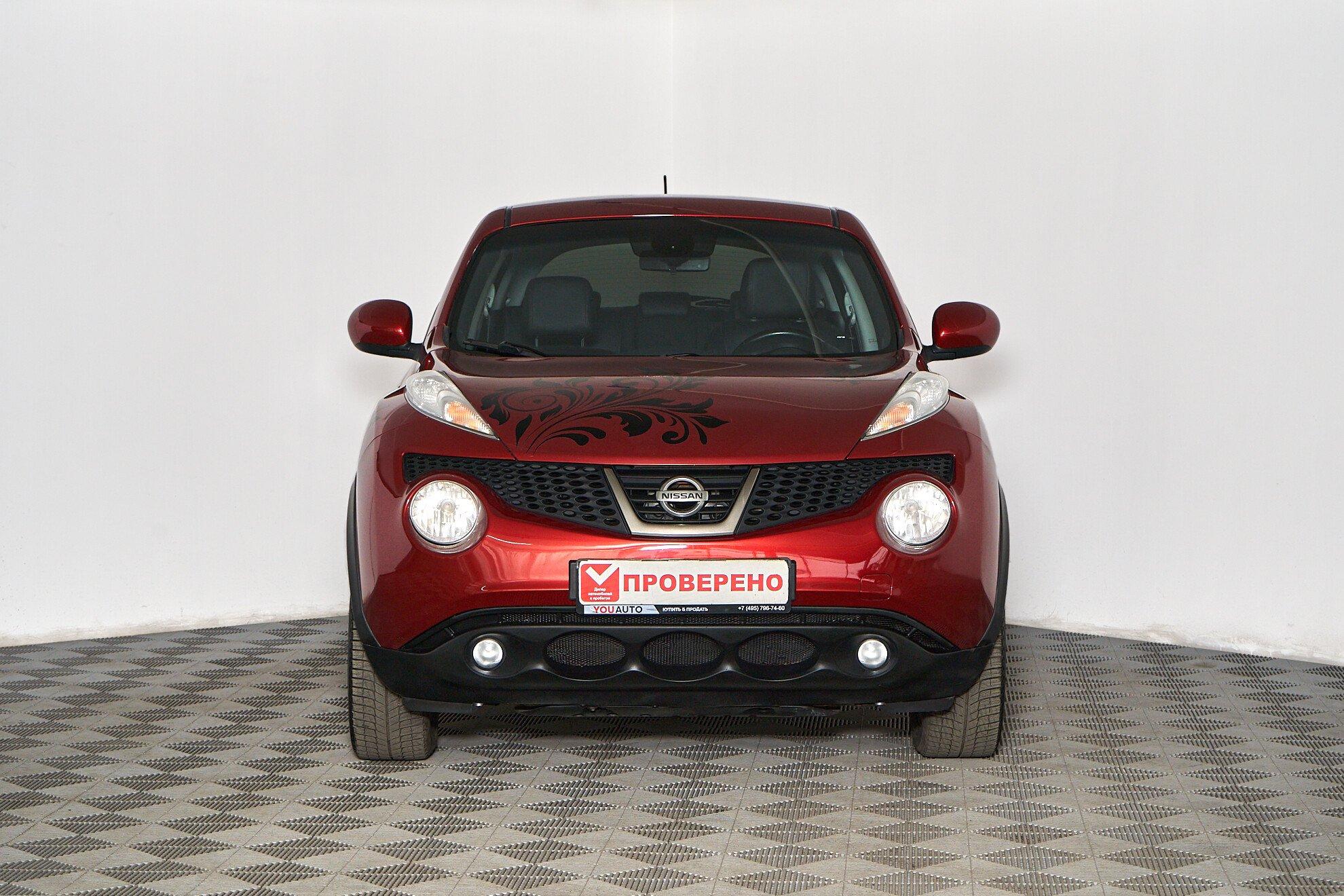 Nissan Juke 2014, красный