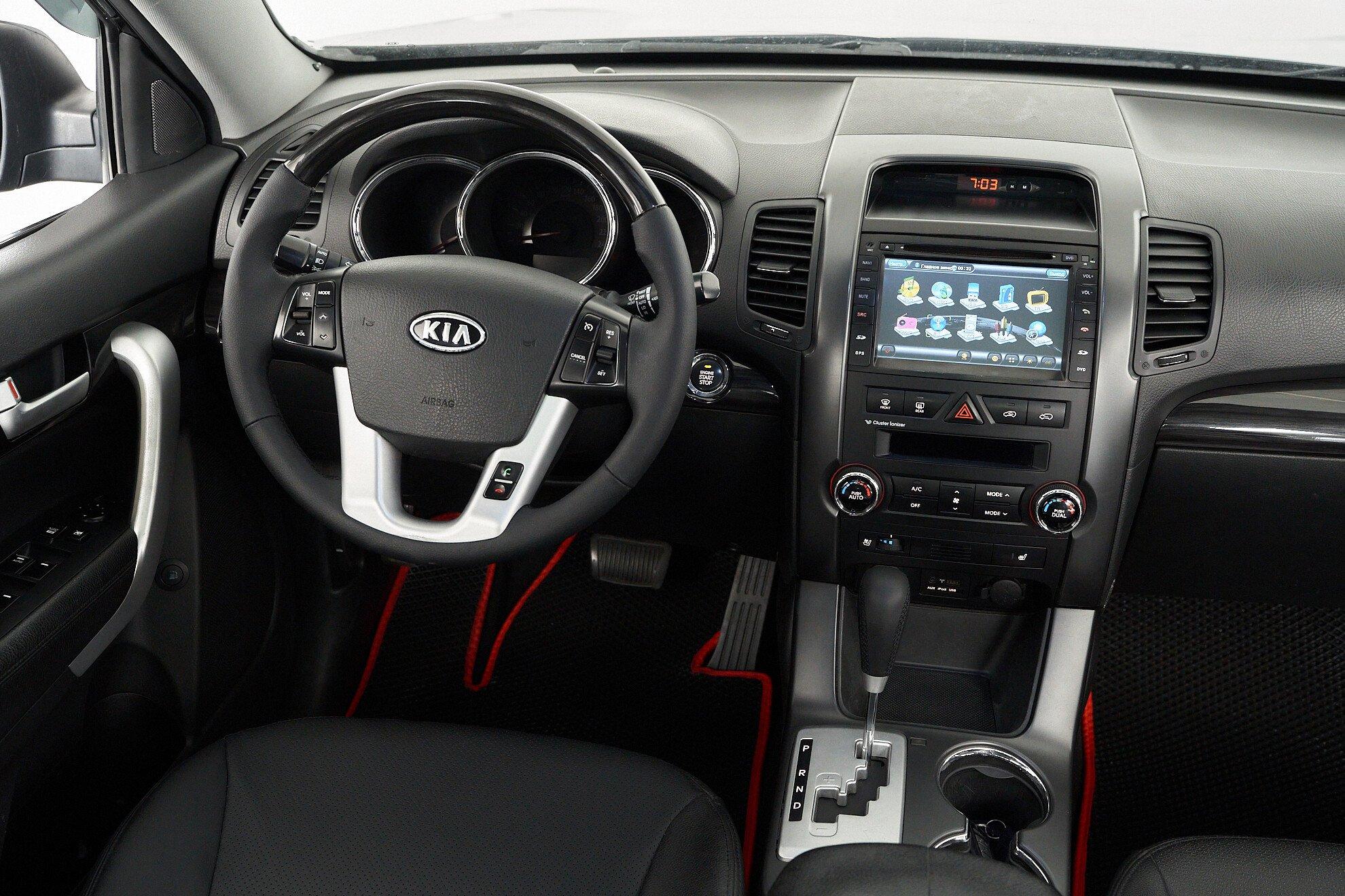 Kia Sorento 2012, черный