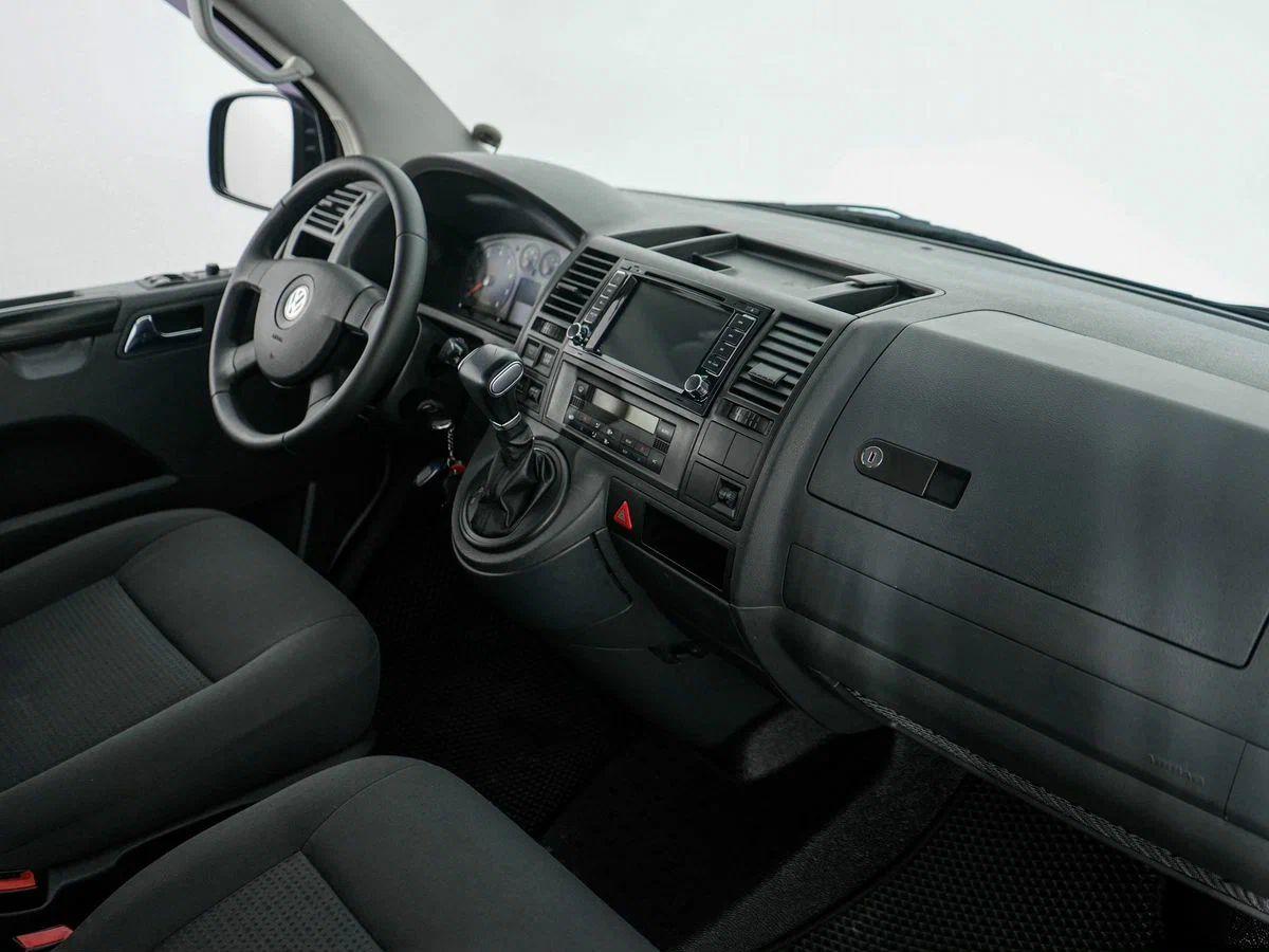 Volkswagen Caravelle 2008, черный