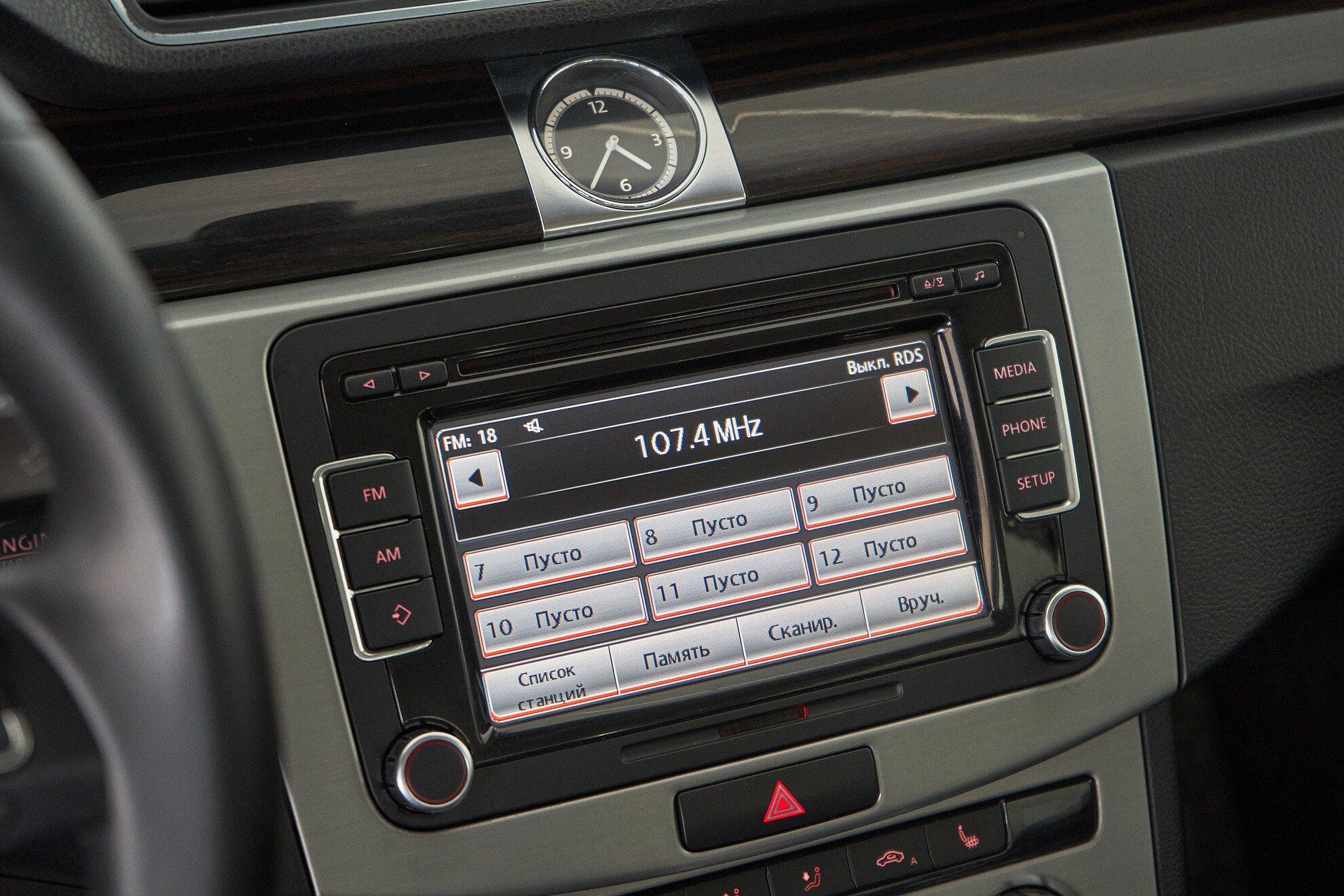 Volkswagen Passat CC 2012, черный