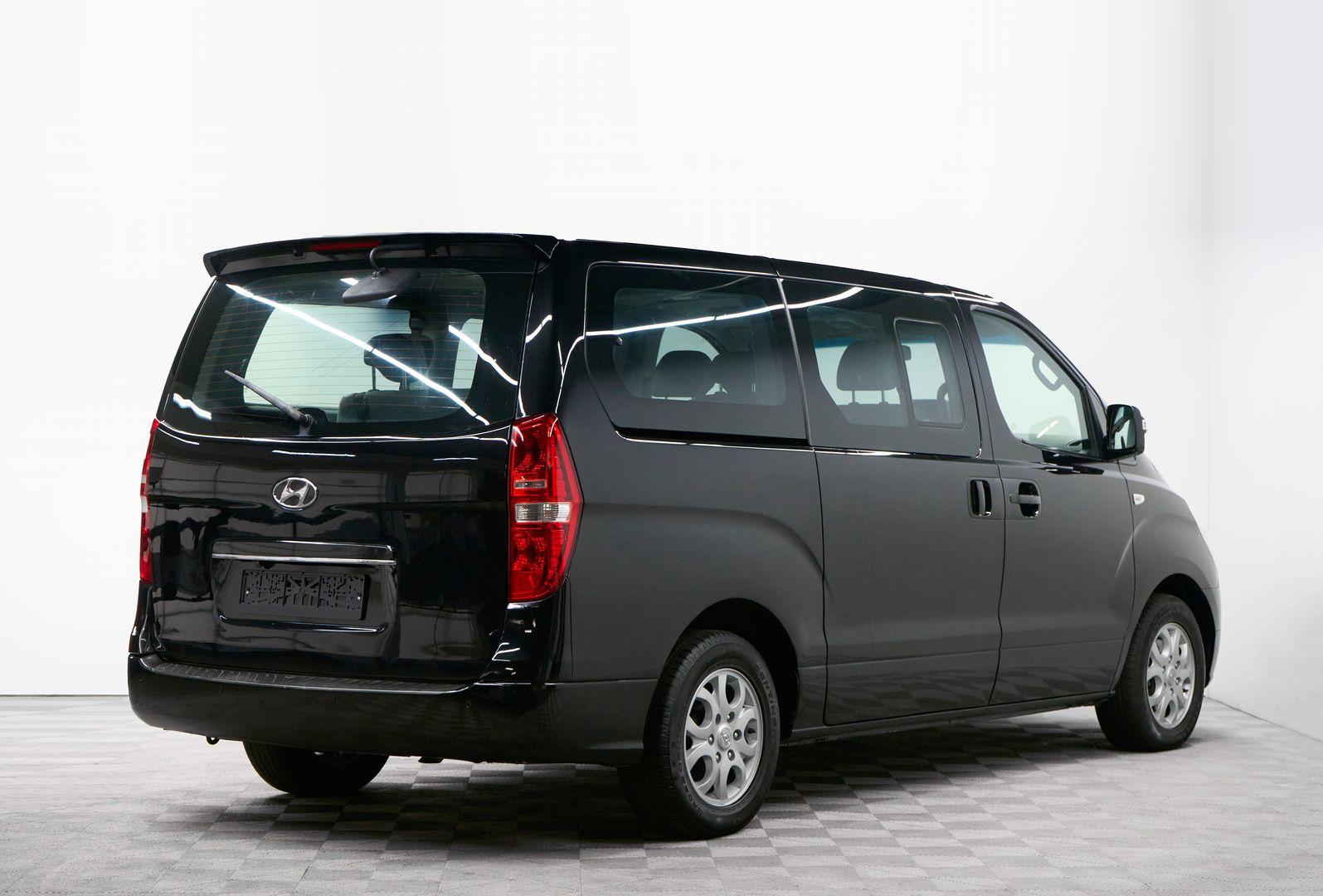 Hyundai Grand Starex 2011, черный
