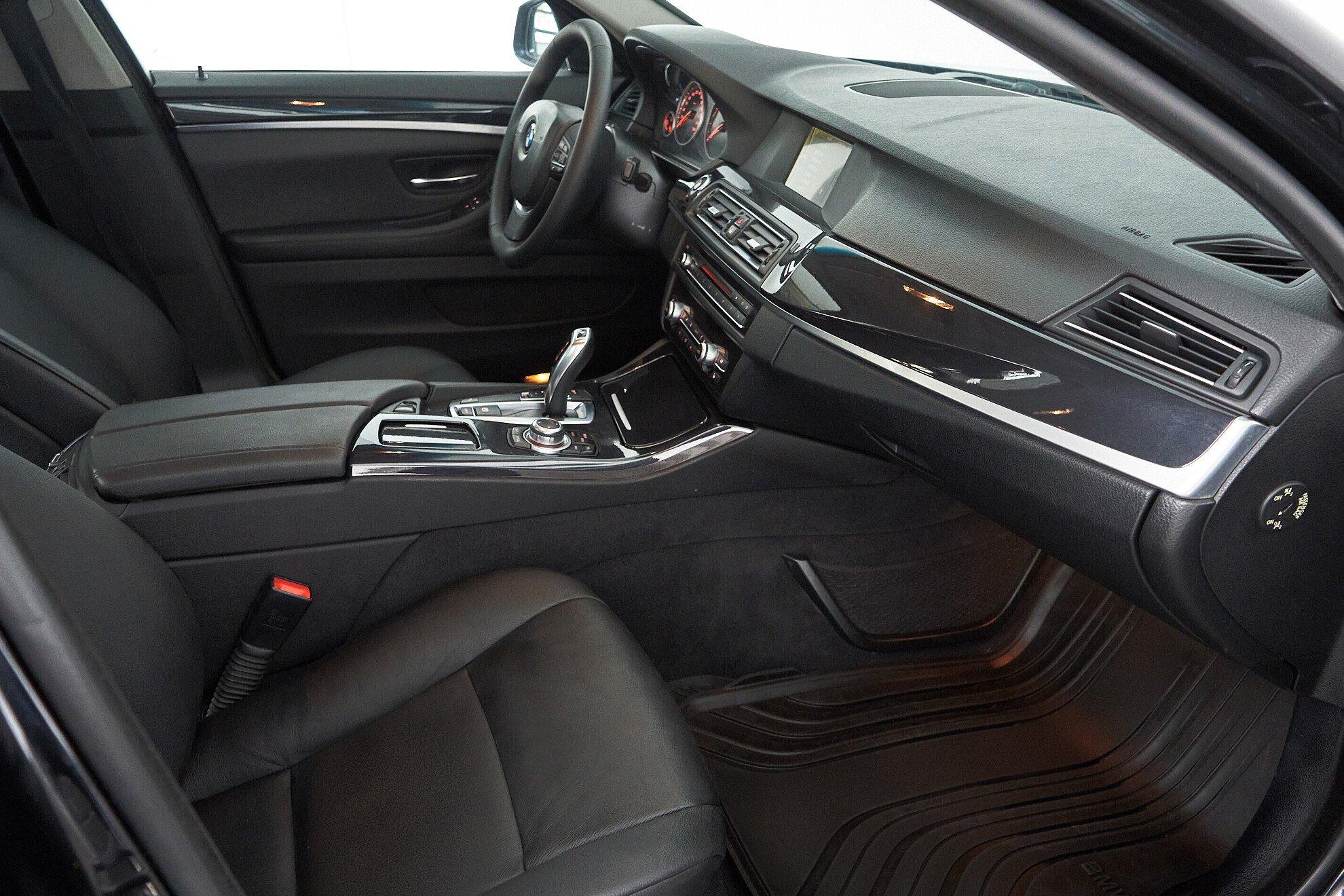 BMW 5 серии 2013, черный