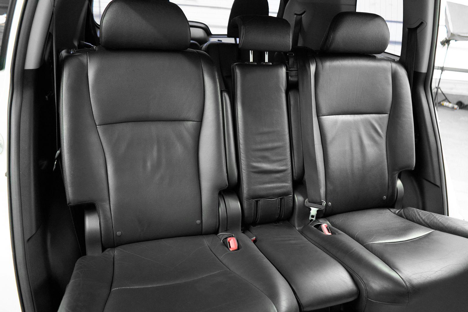 Toyota Highlander 2011, белый