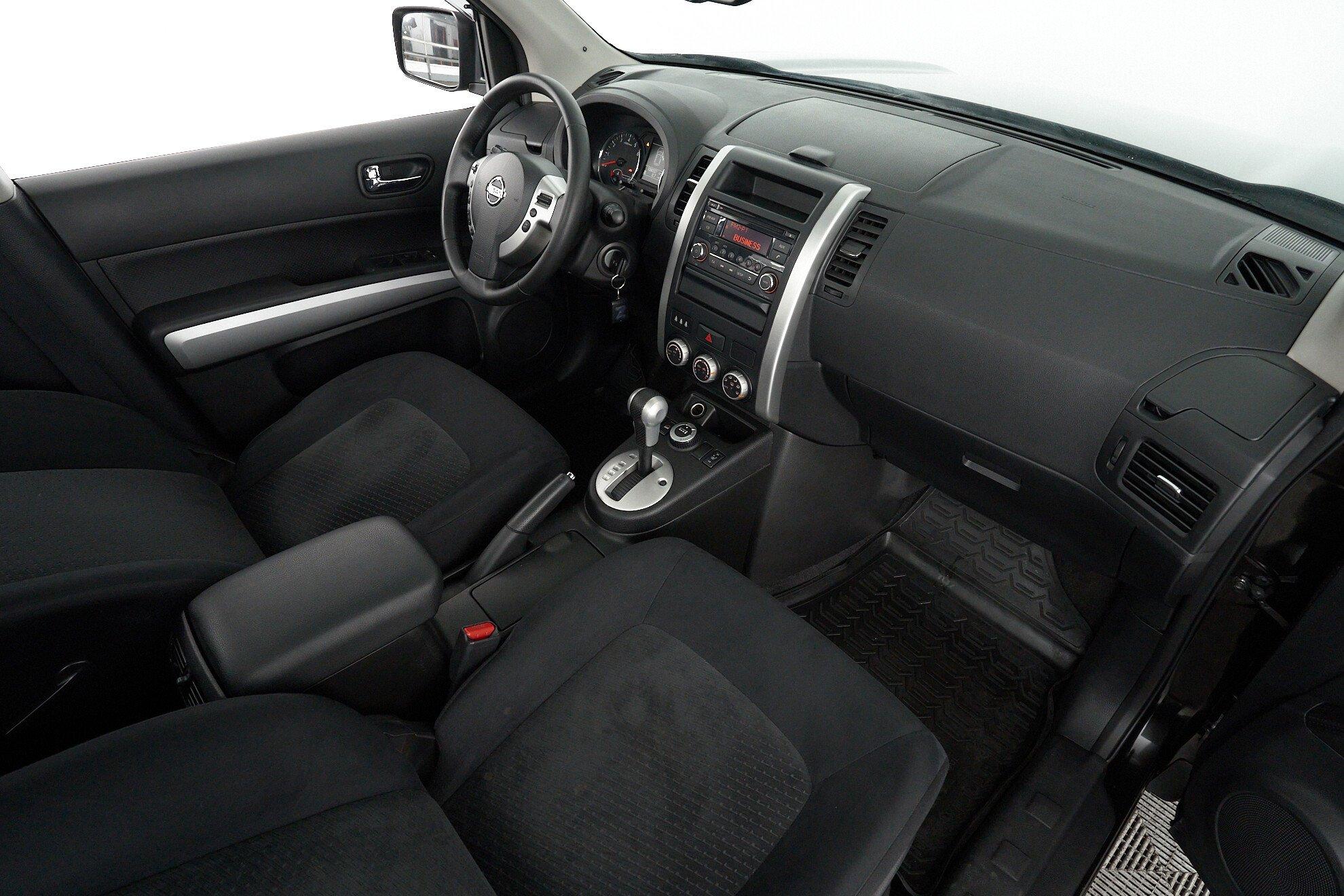 Nissan X-Trail 2014, черный