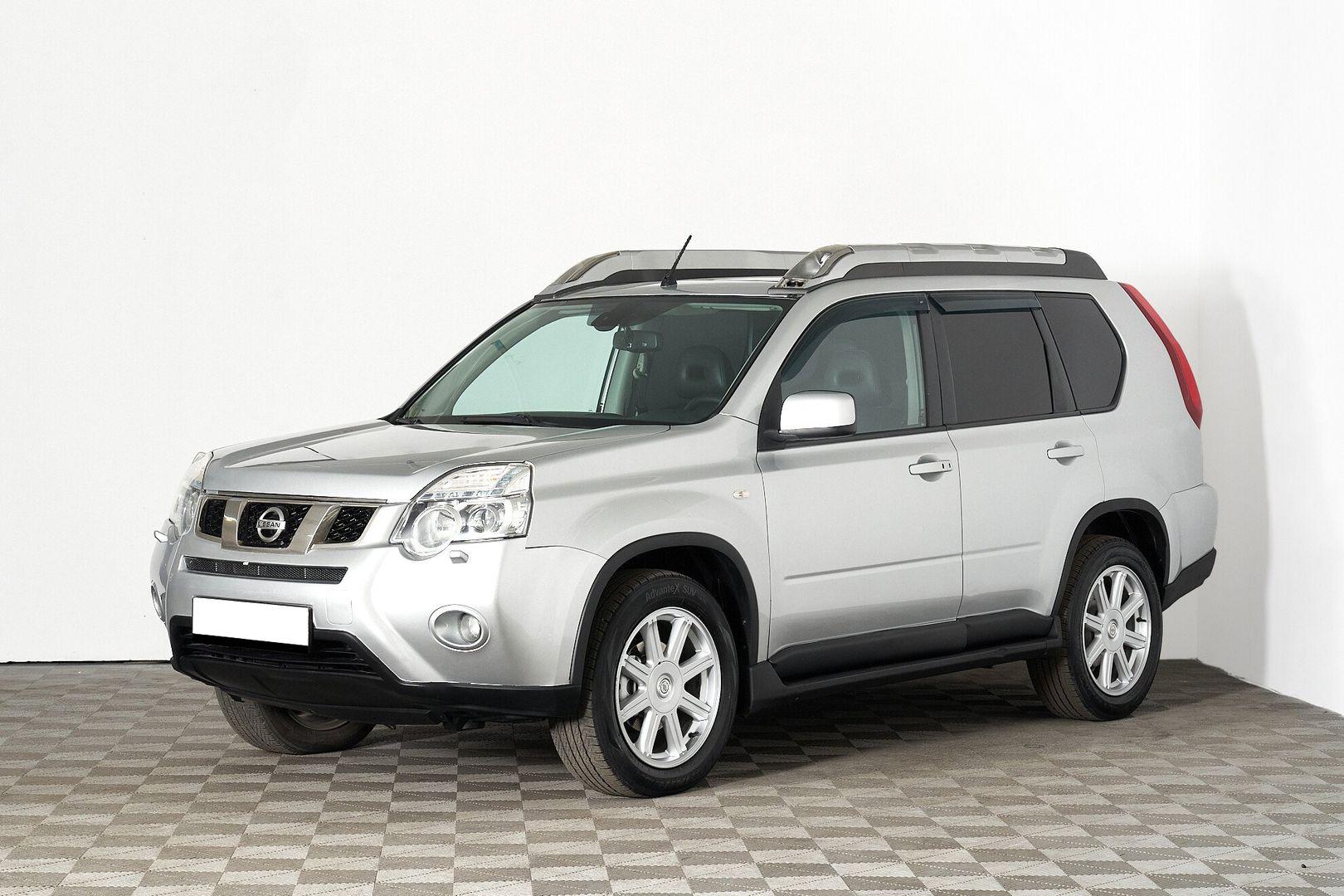 Nissan X-Trail 2012, серебряный