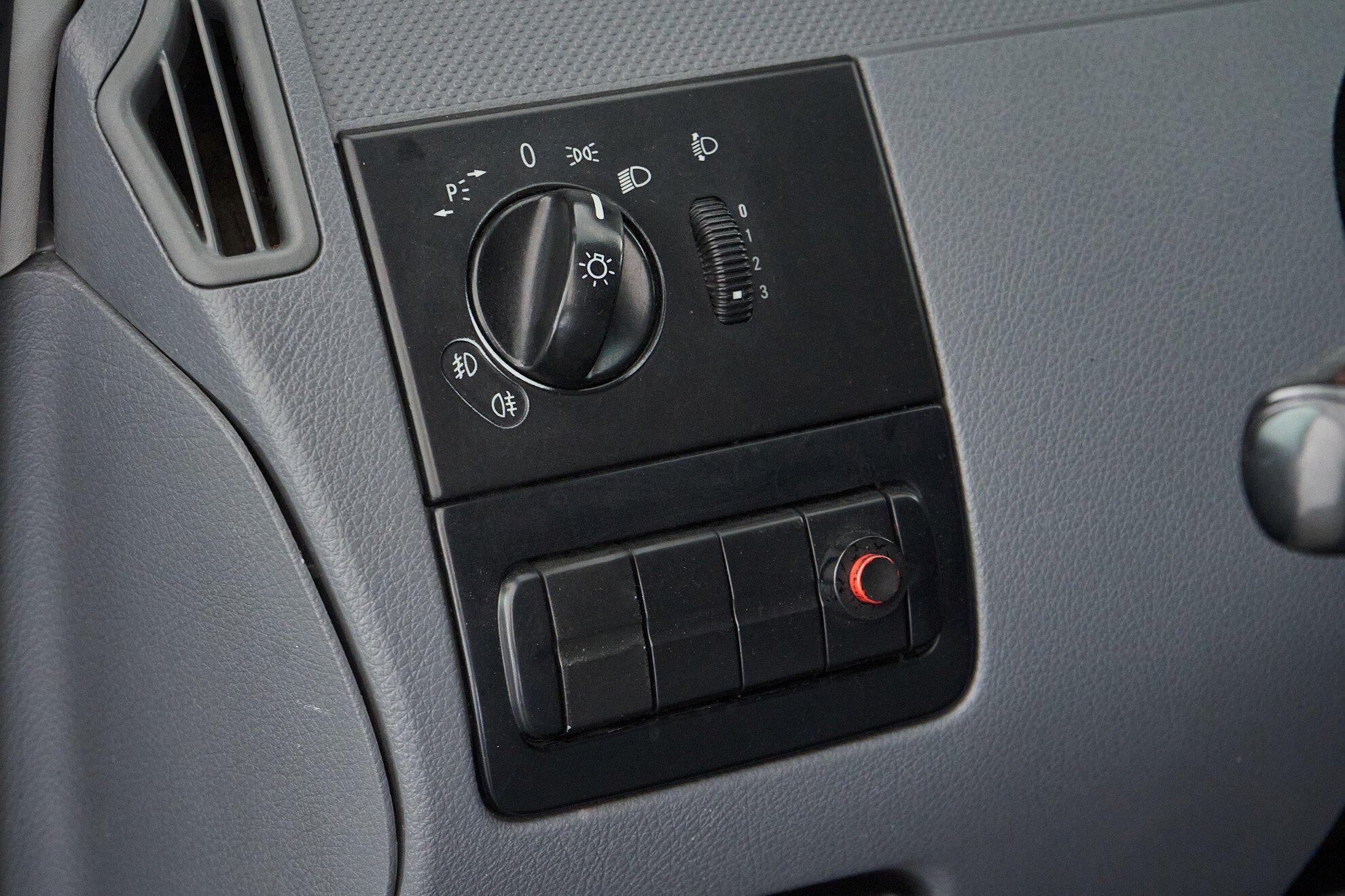 Mercedes-Benz Vito 2010, черный