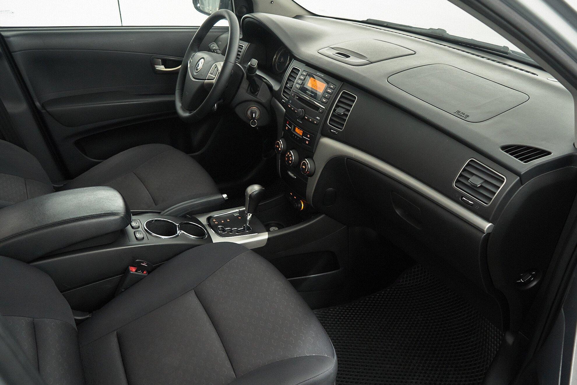 SsangYong Actyon 2012, серебряный