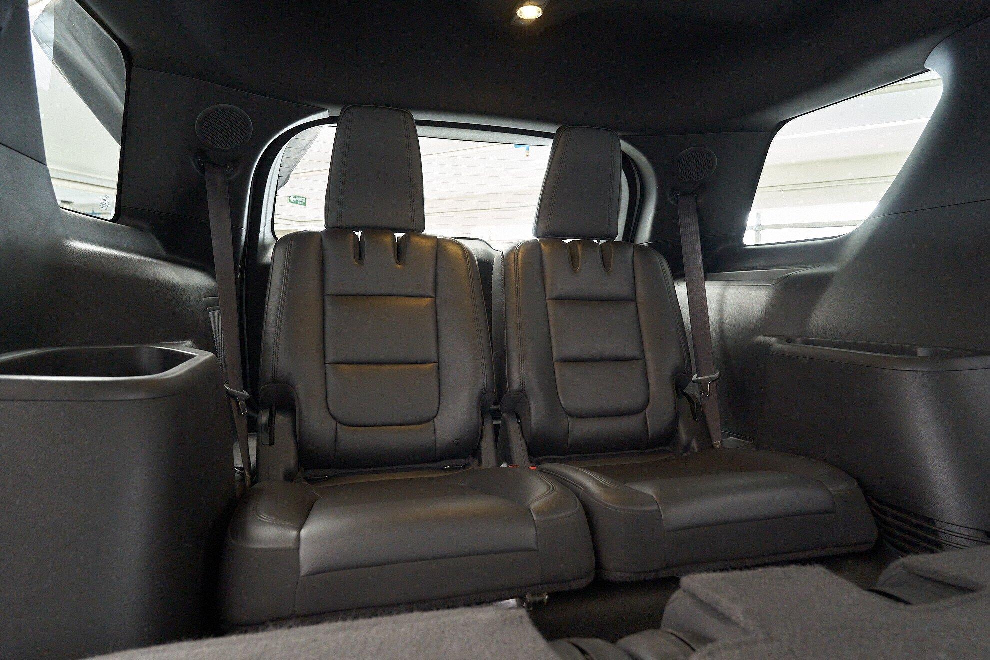Ford Explorer 2013, белый
