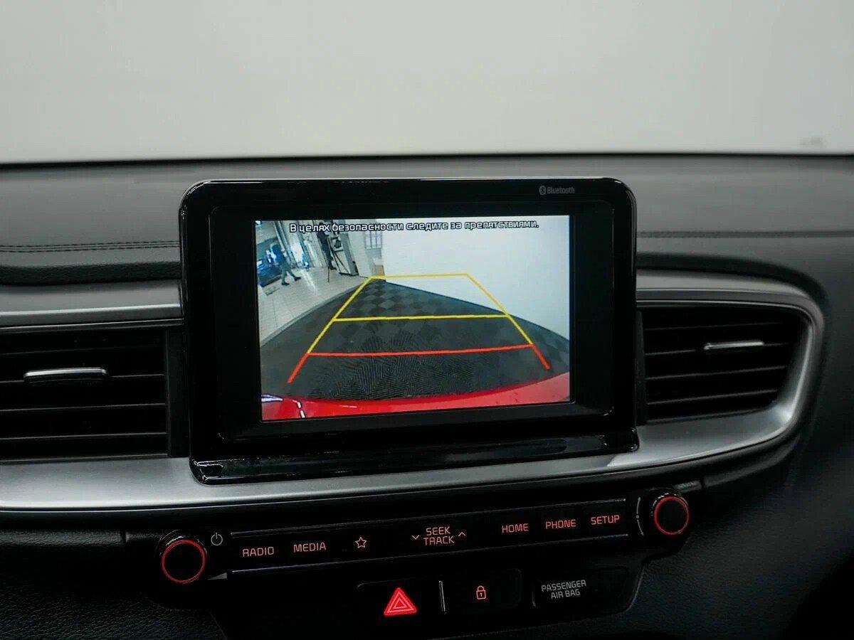 Kia Ceed 2018, красный