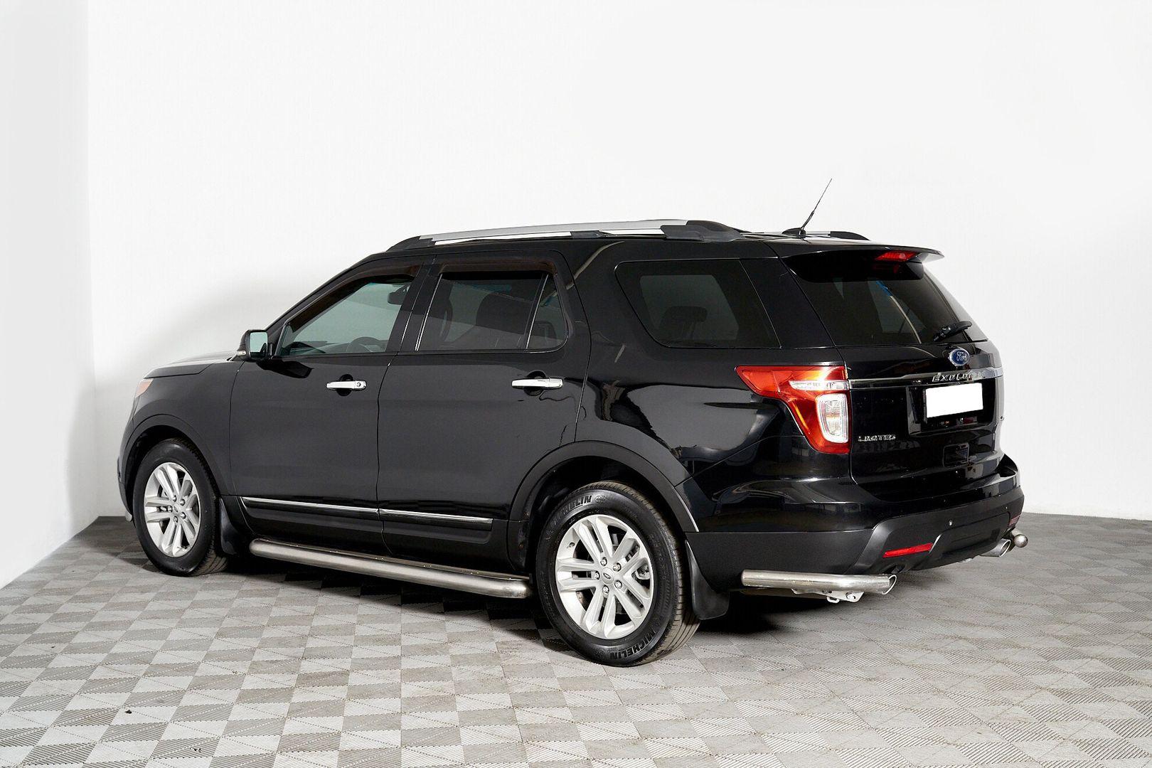 Ford Explorer 2014, черный
