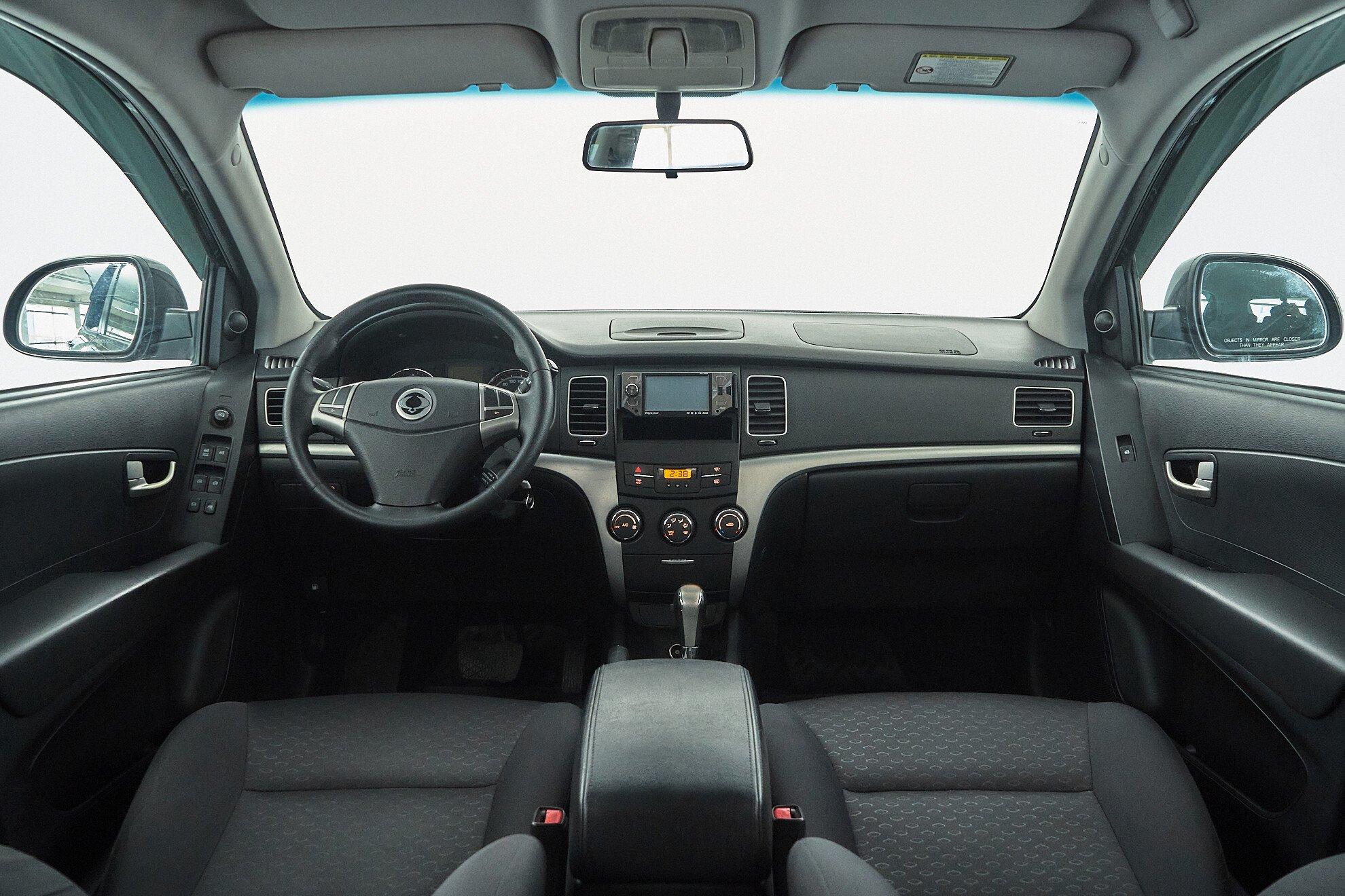 SsangYong Actyon 2011, черный