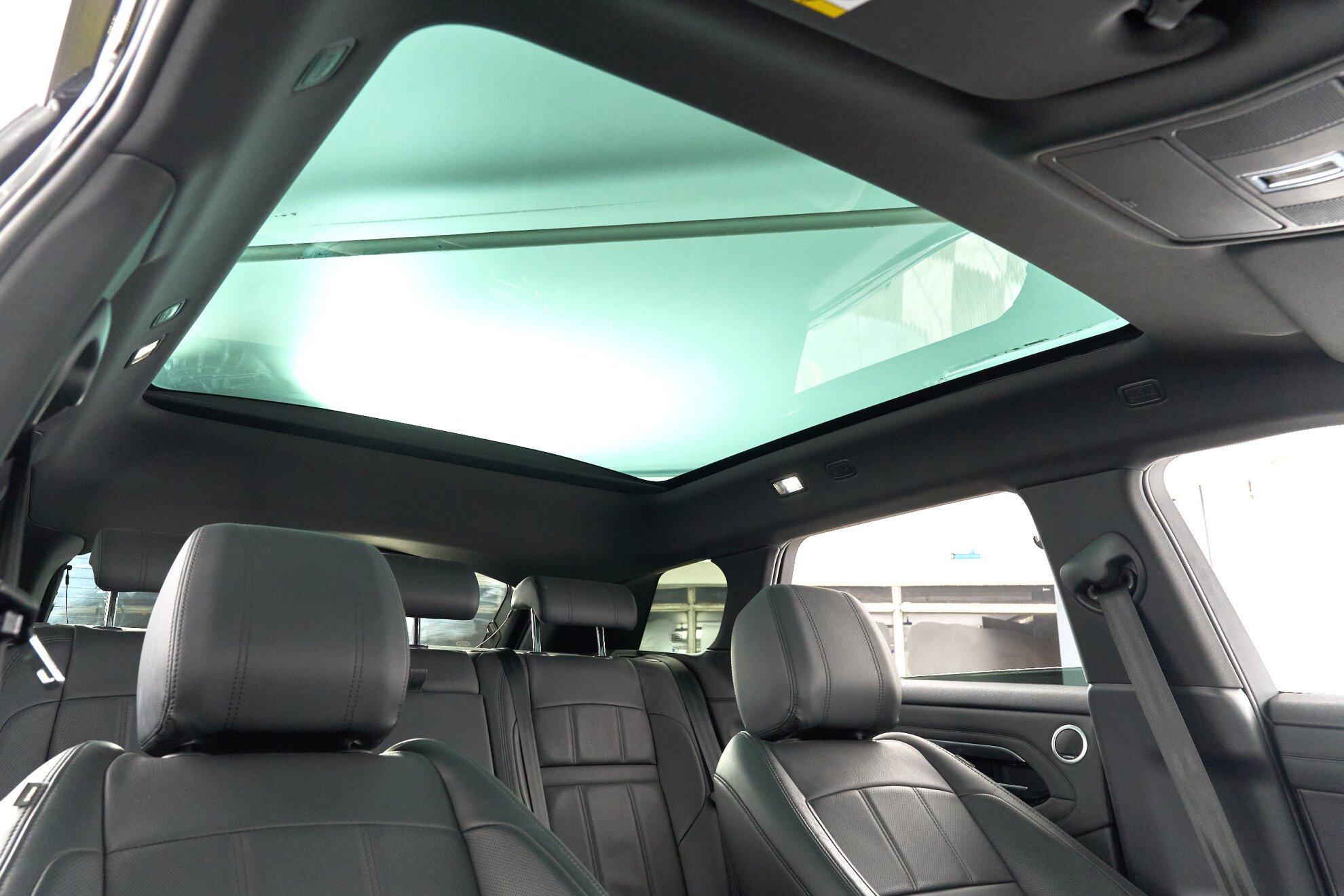 Land Rover Range Rover Evoque 2019, черный
