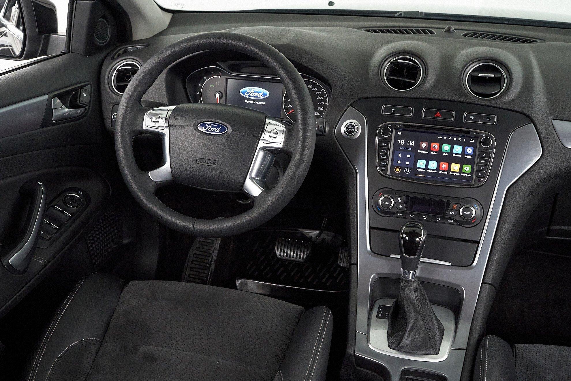 Ford Mondeo 2013, черный