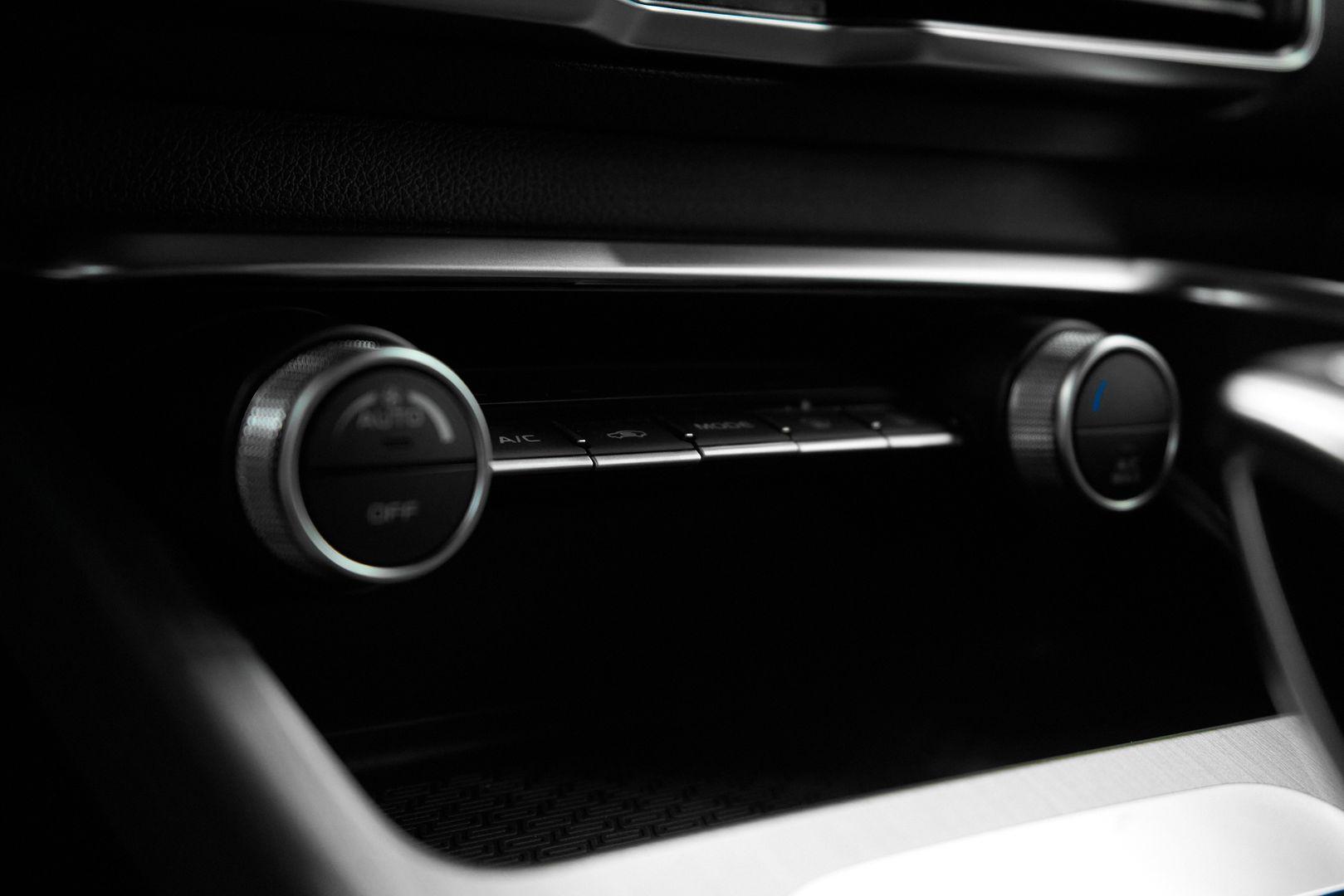Geely Coolray 2024, черный