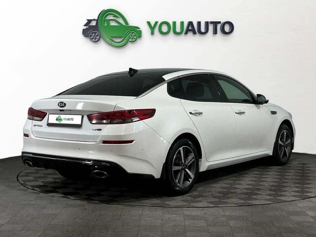 Kia Optima 2019, белый