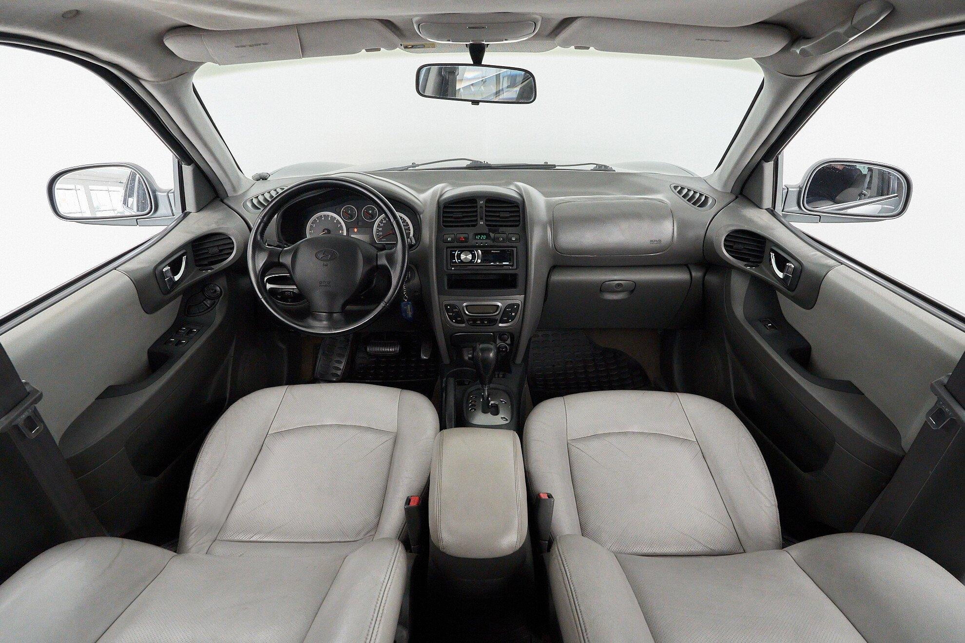 Hyundai Santa Fe 2008, серый