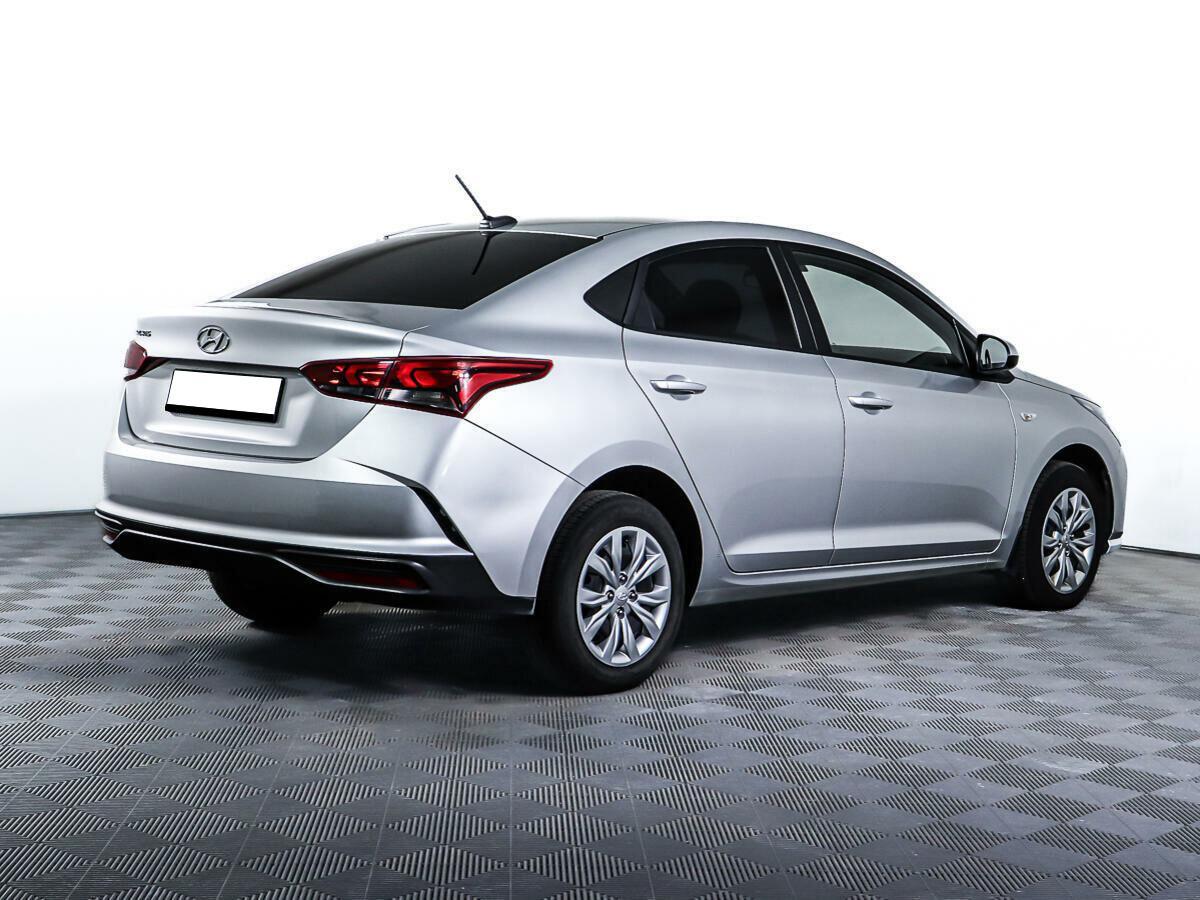 Hyundai Solaris 2022, серый