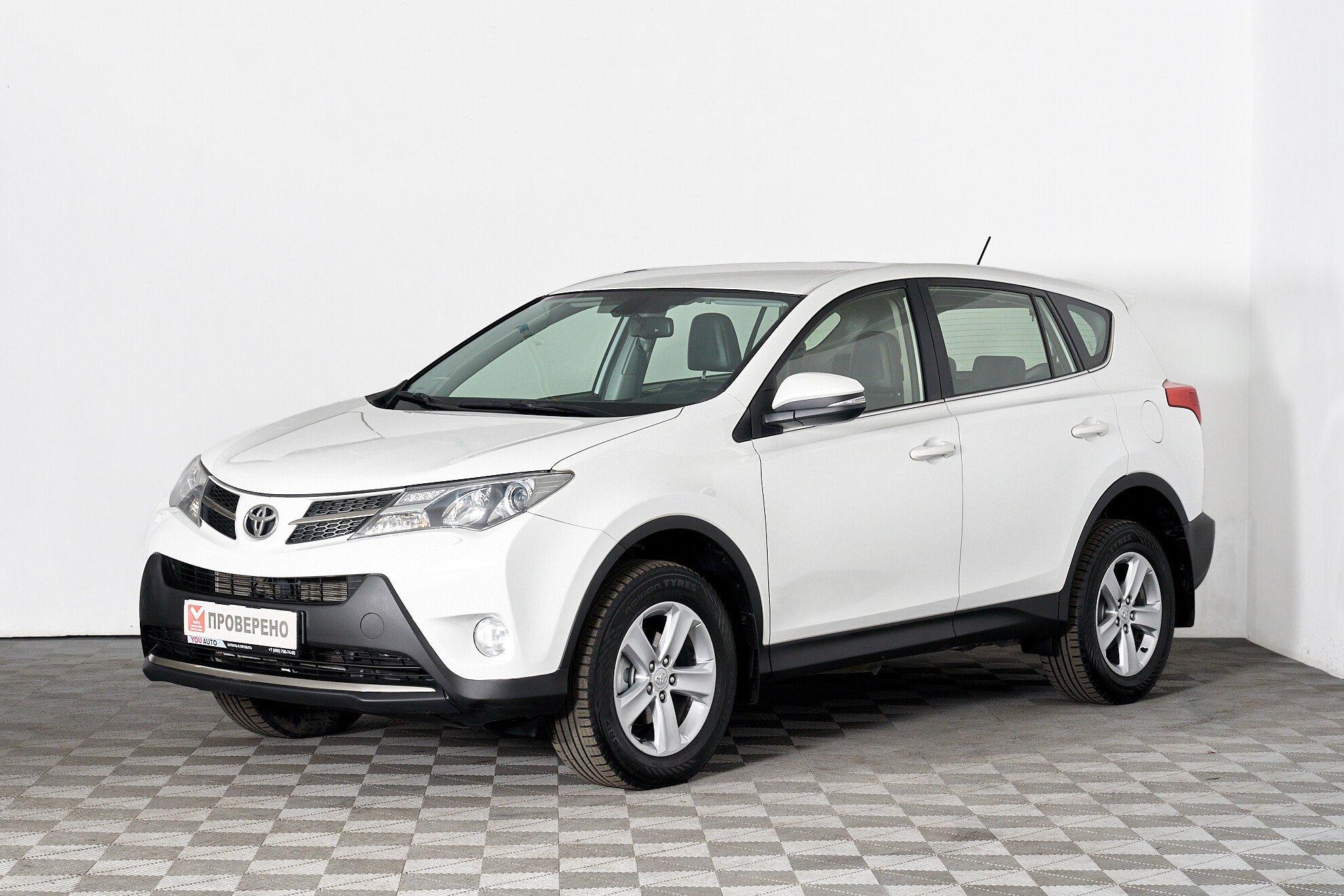 Toyota RAV4 2013, белый