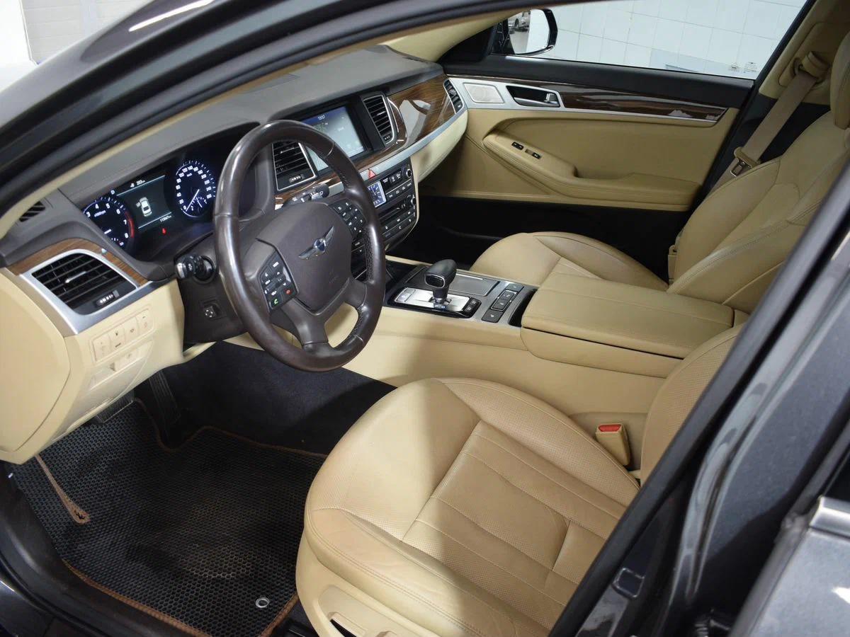 Genesis G80 2018, серый