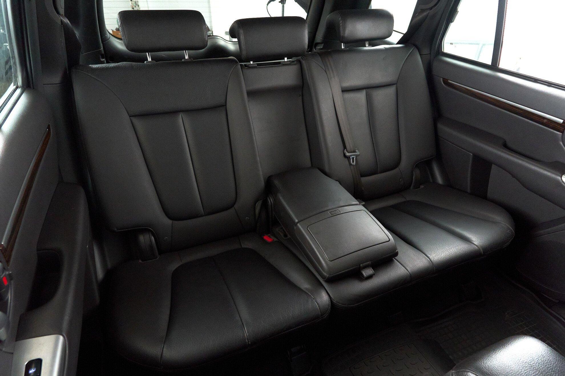 Hyundai Santa Fe 2011, черный