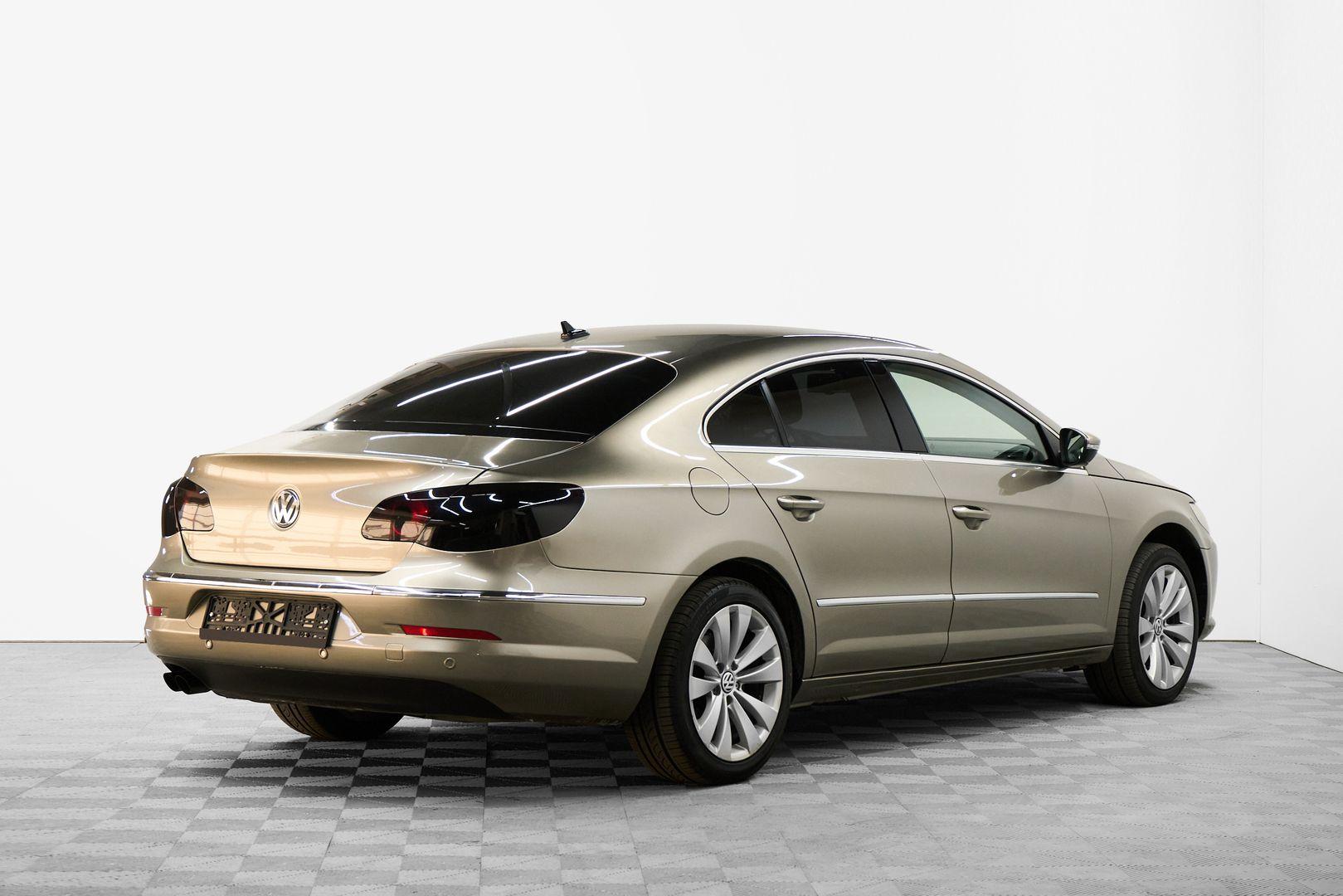 Volkswagen Passat CC 2012, бежевый