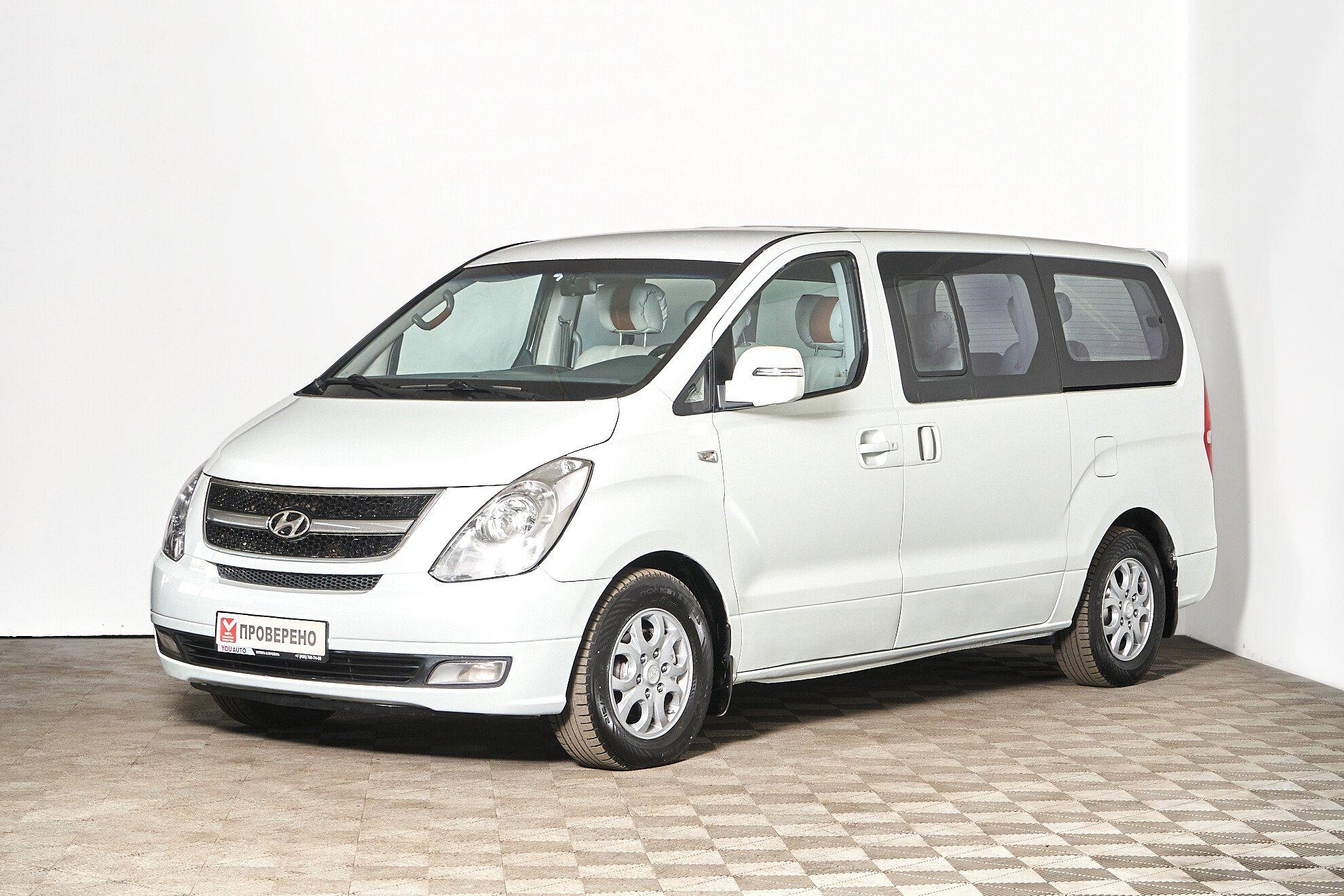 Hyundai Grand Starex 2010, белый