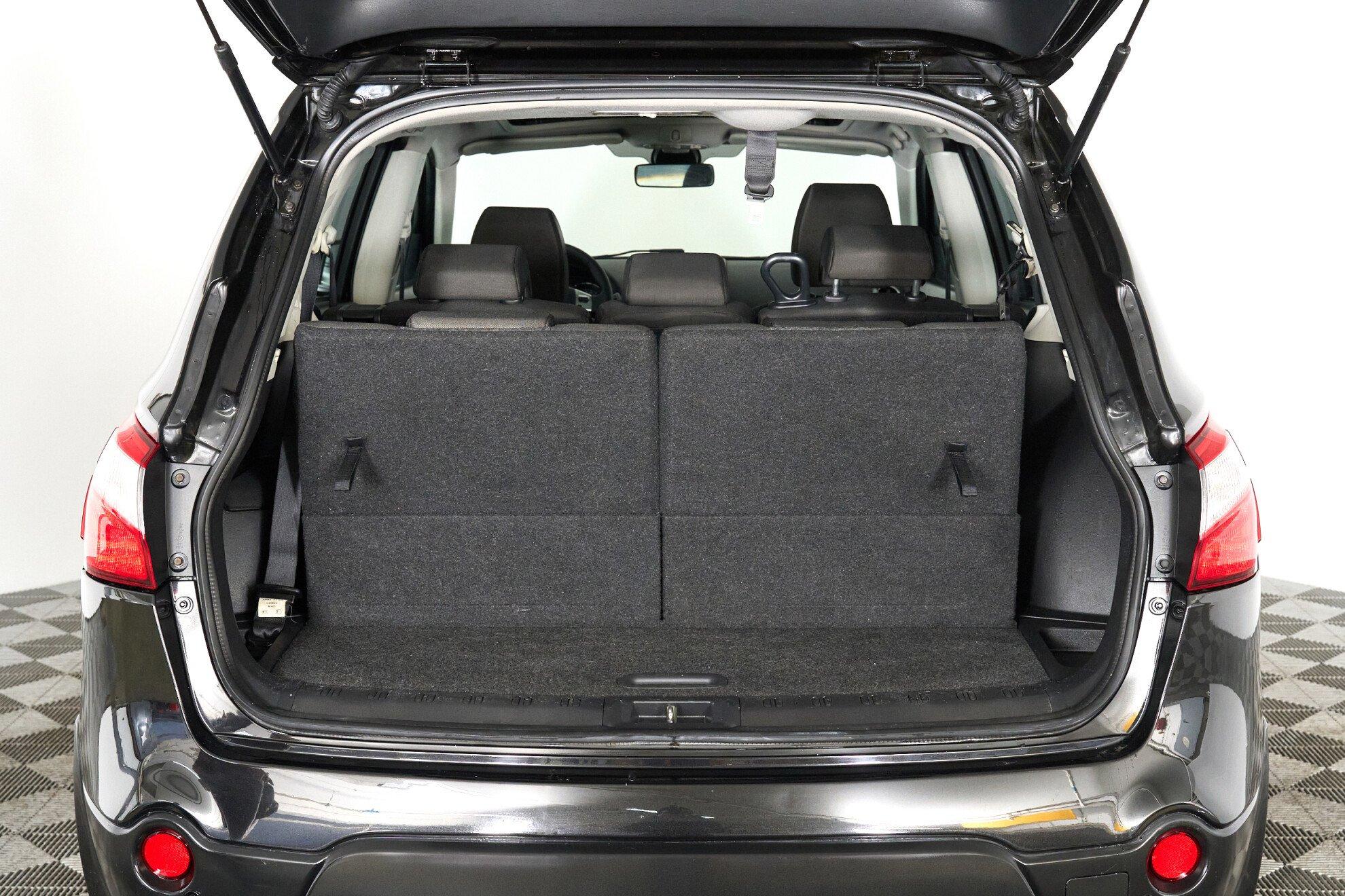 Nissan Qashqai+2 2010, черный