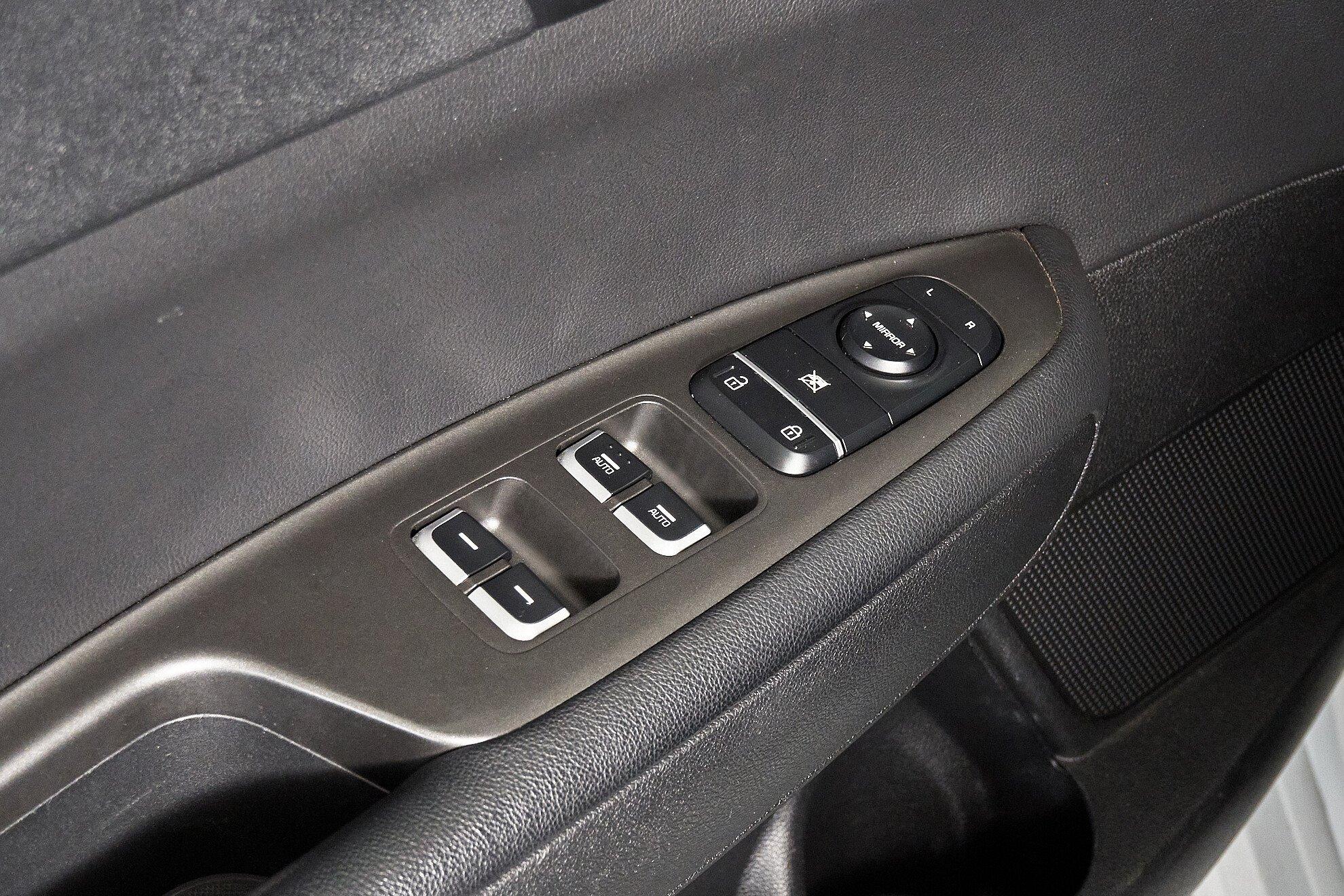 Kia Optima 2017, белый