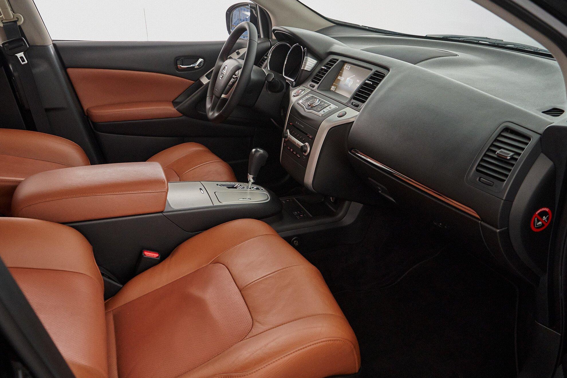 Nissan Murano 2011, черный