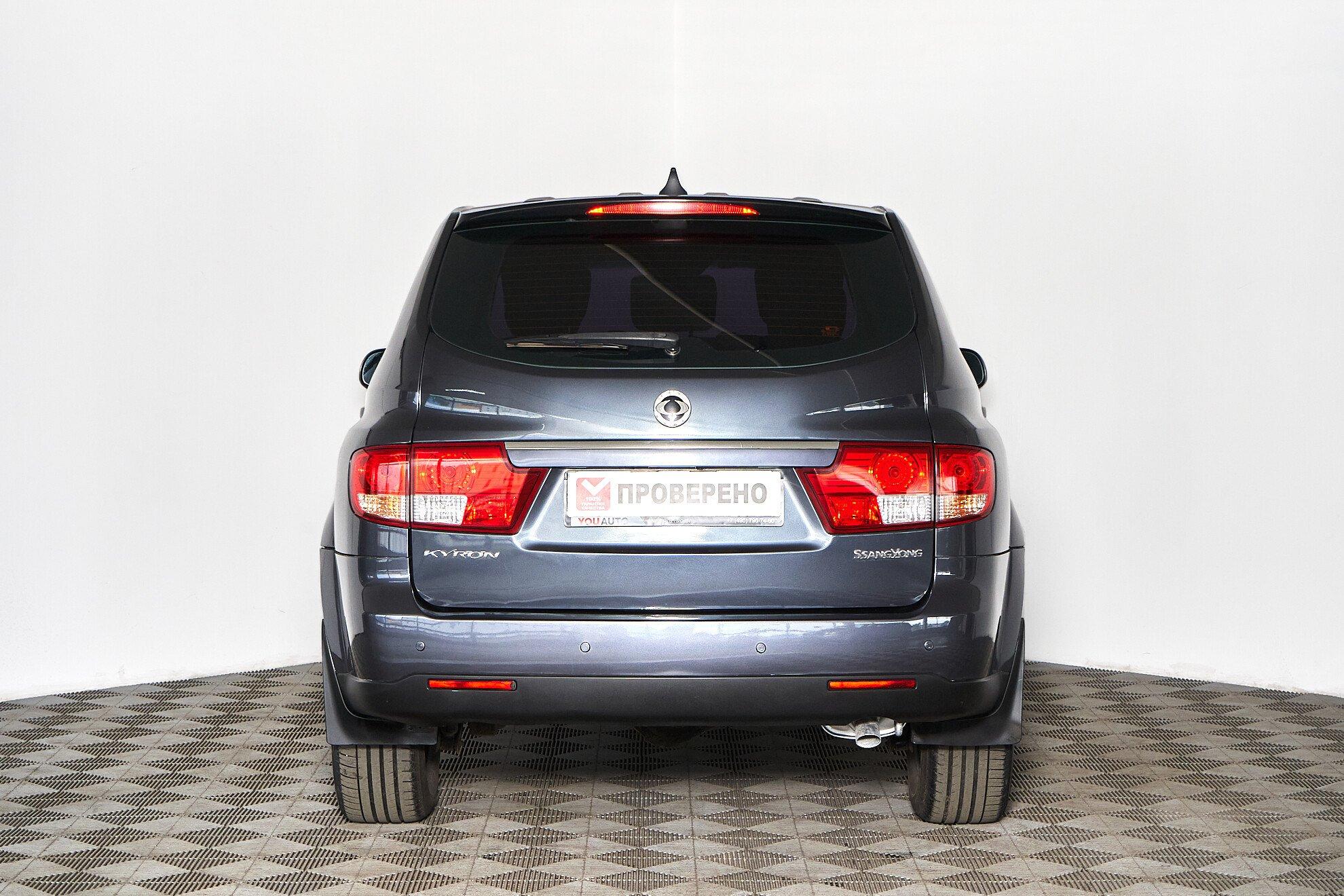 SsangYong Kyron 2012, серый