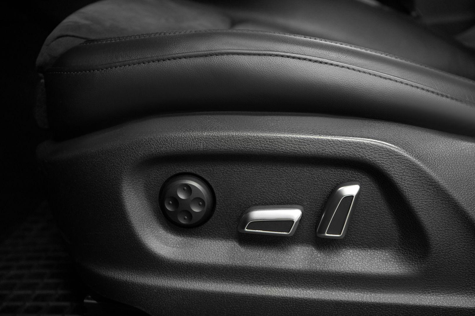 Audi Q5 2012, черный